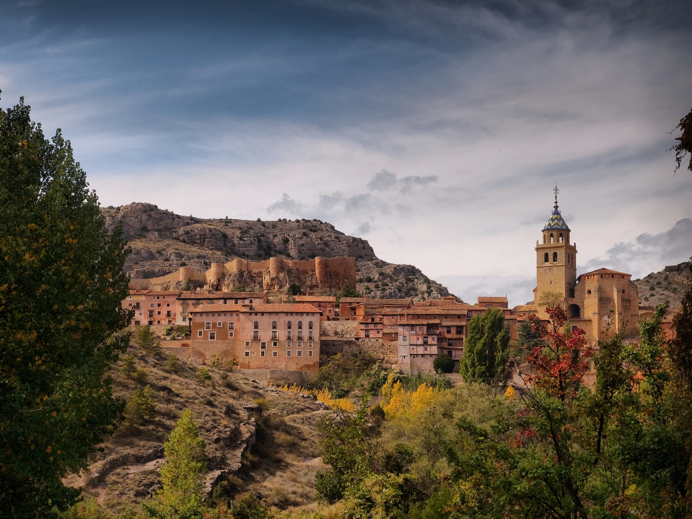 Albarracin town with church tower and castle walls, Spain HD Wallpaper