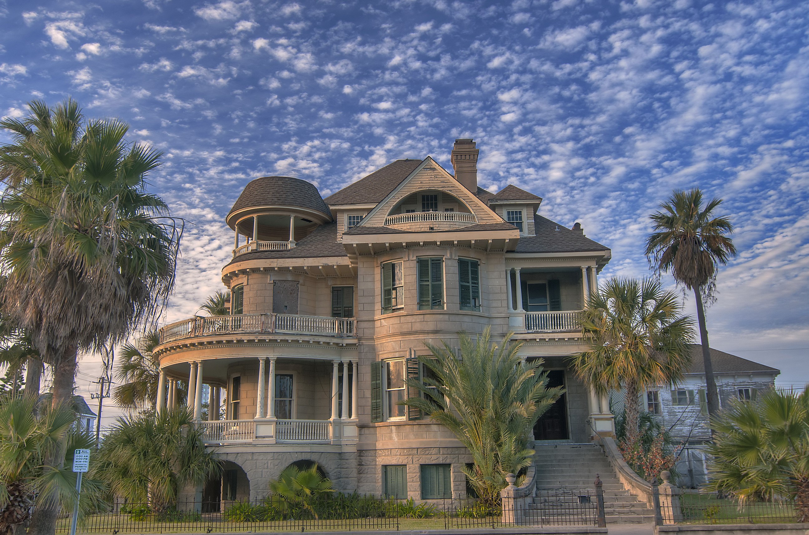 Historic Victorian House with Palm Trees in Galveston, Texas HD Wallpaper