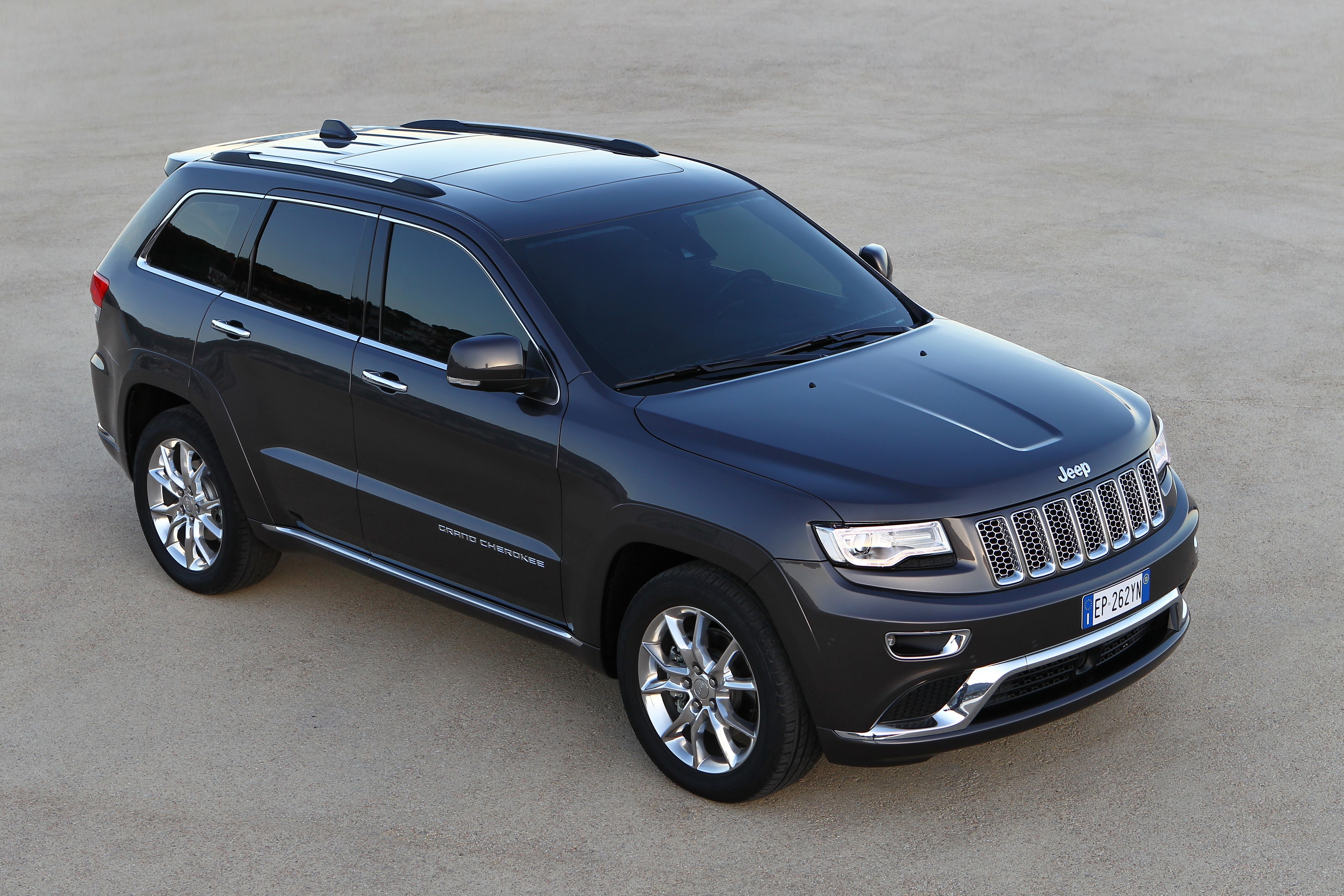 2013 Jeep Grand Cherokee Summit HD Wallpaper