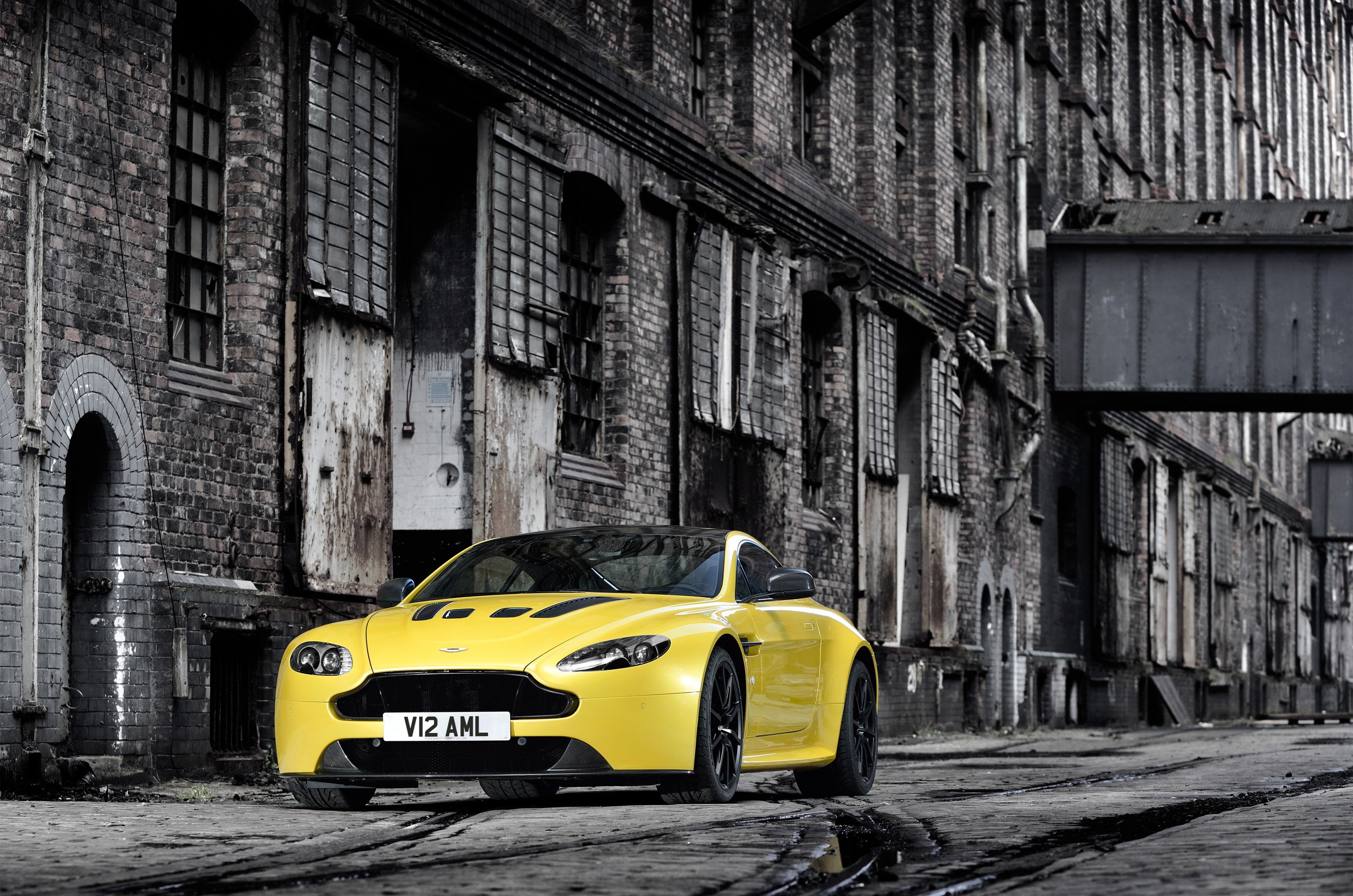 Yellow 2013 Aston Martin V12 Vantage S HD Wallpaper