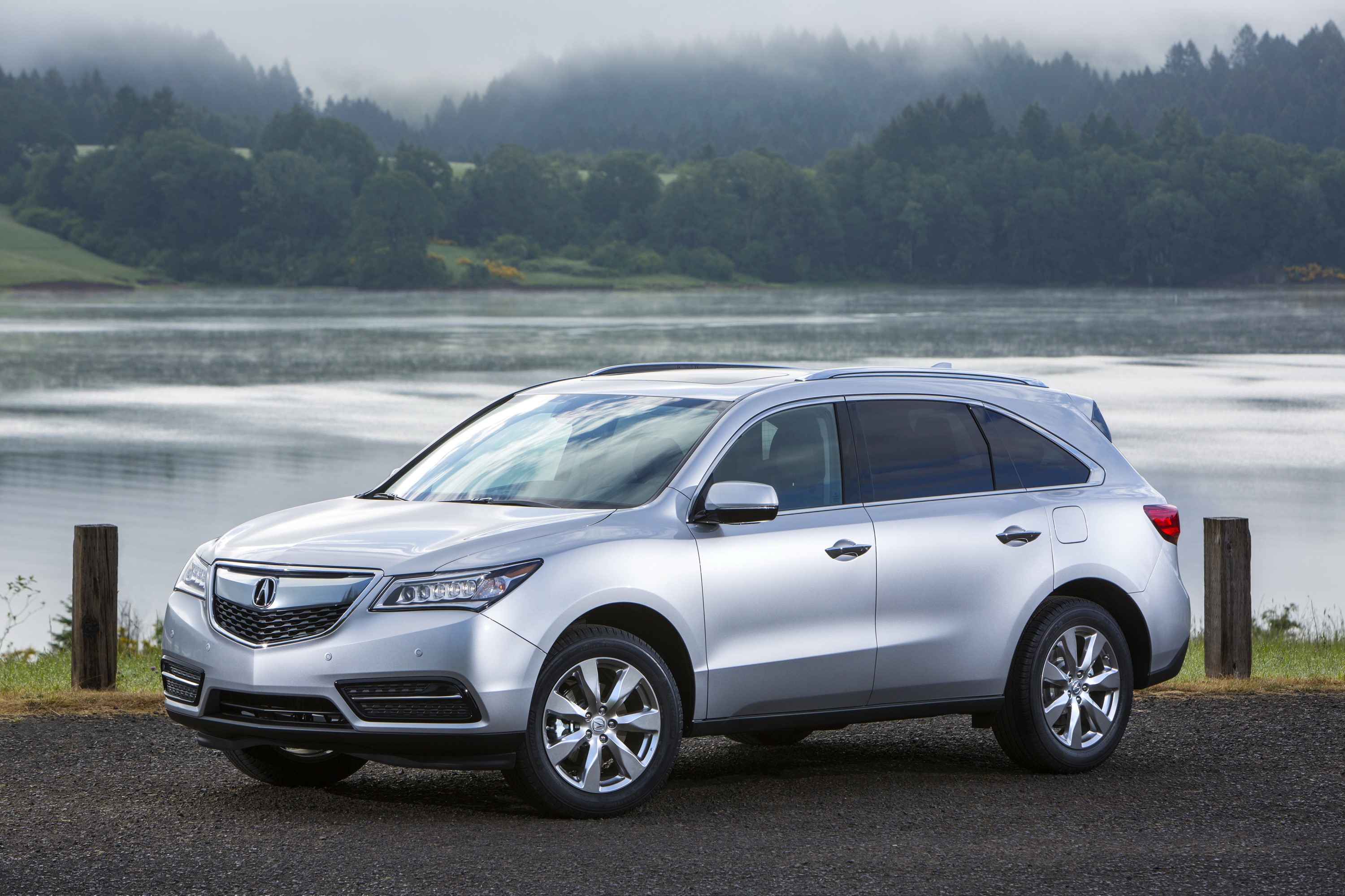Silver 2014 Acura MDX parked by a lake HD Wallpaper