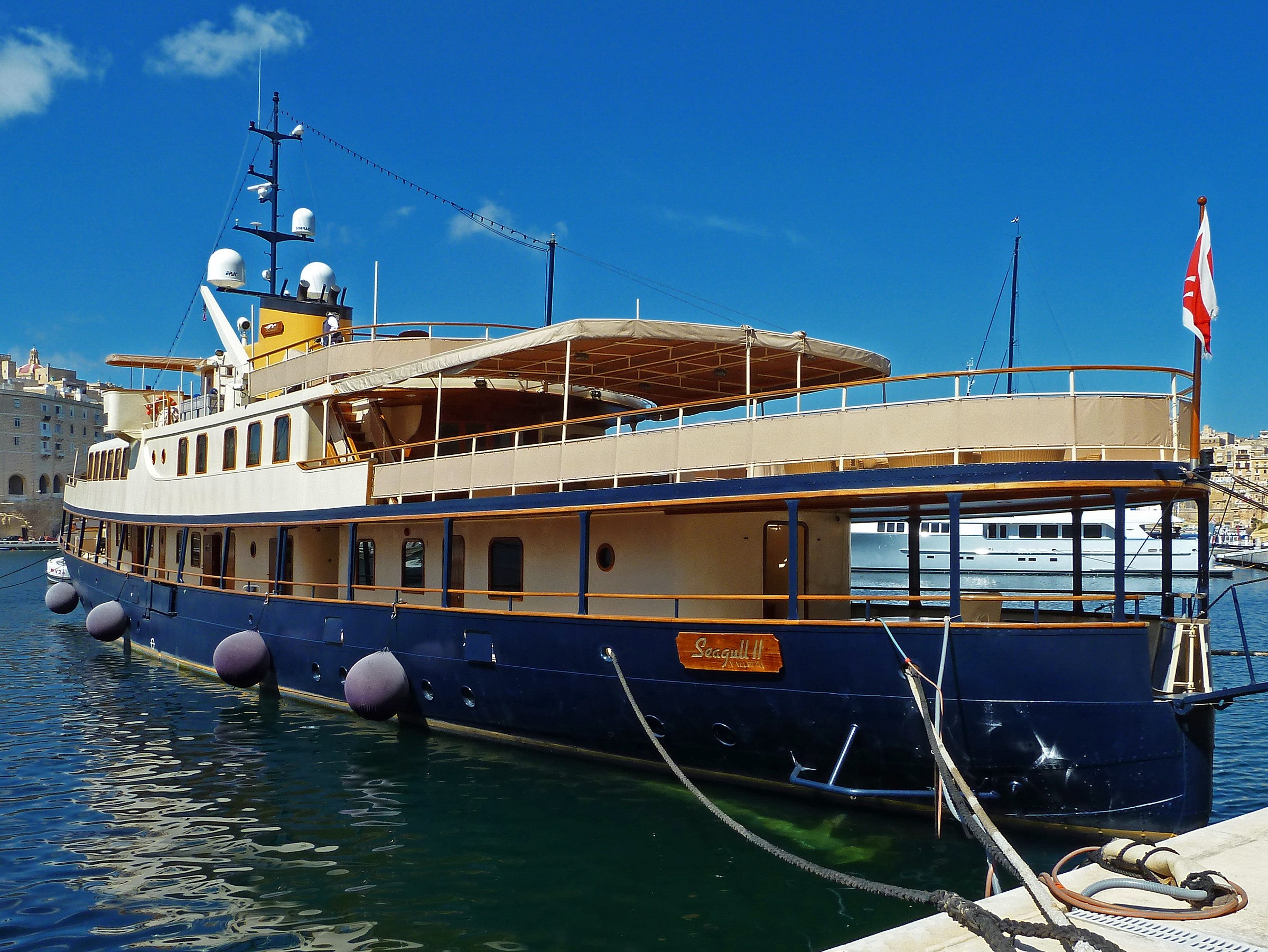 Seagull II Yacht in Marina HD Wallpaper