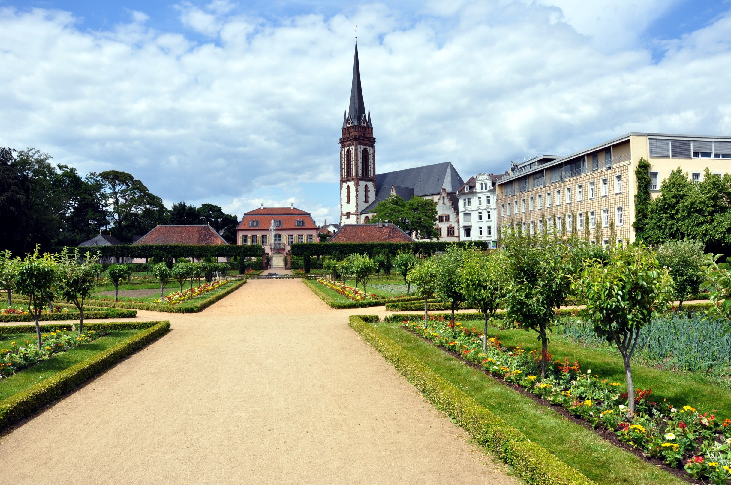 Park with church and buildings in Darmstadt, Germany HD Wallpaper