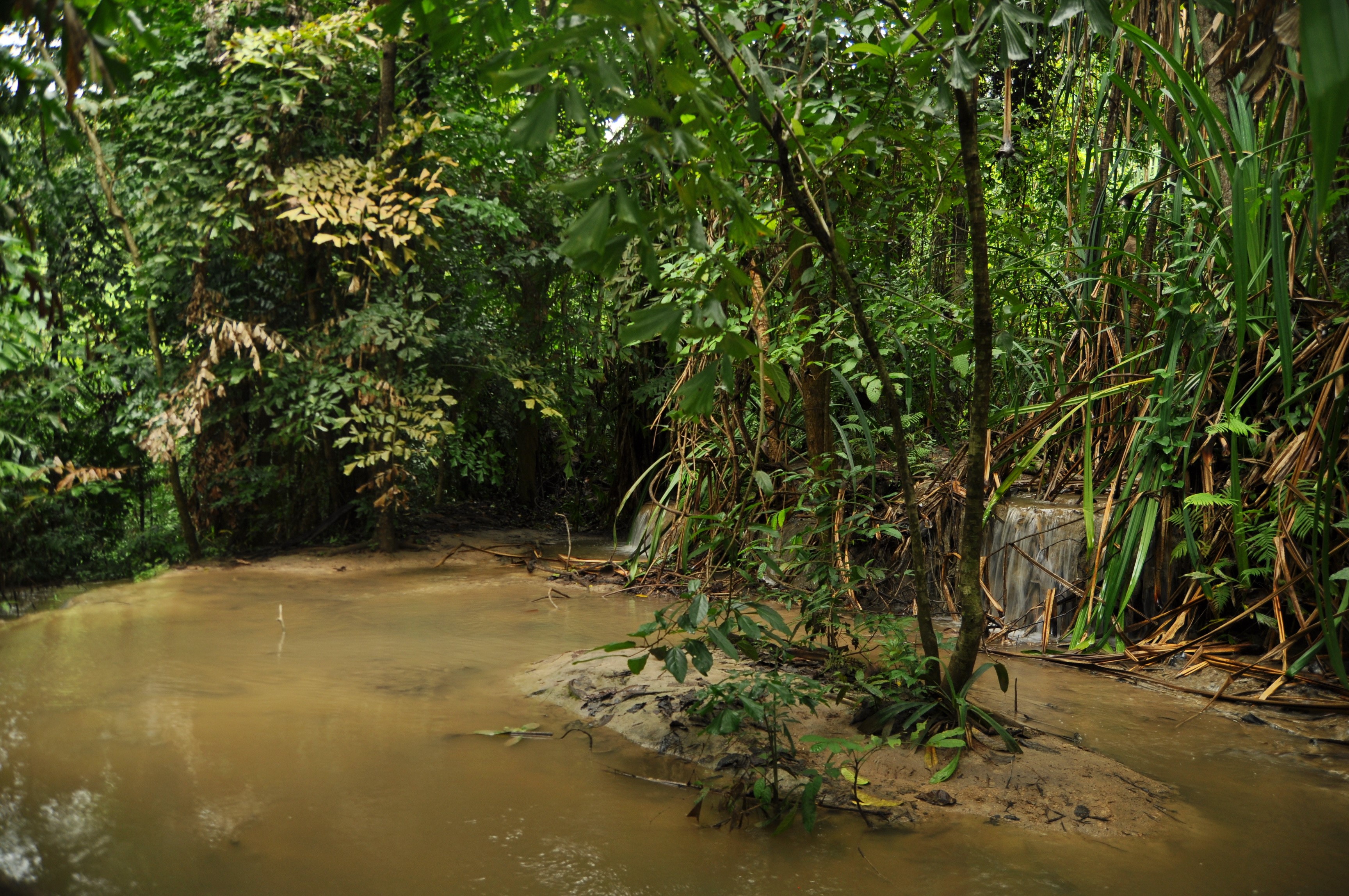 Erawan National Park waterfall in Thailand HD Wallpaper