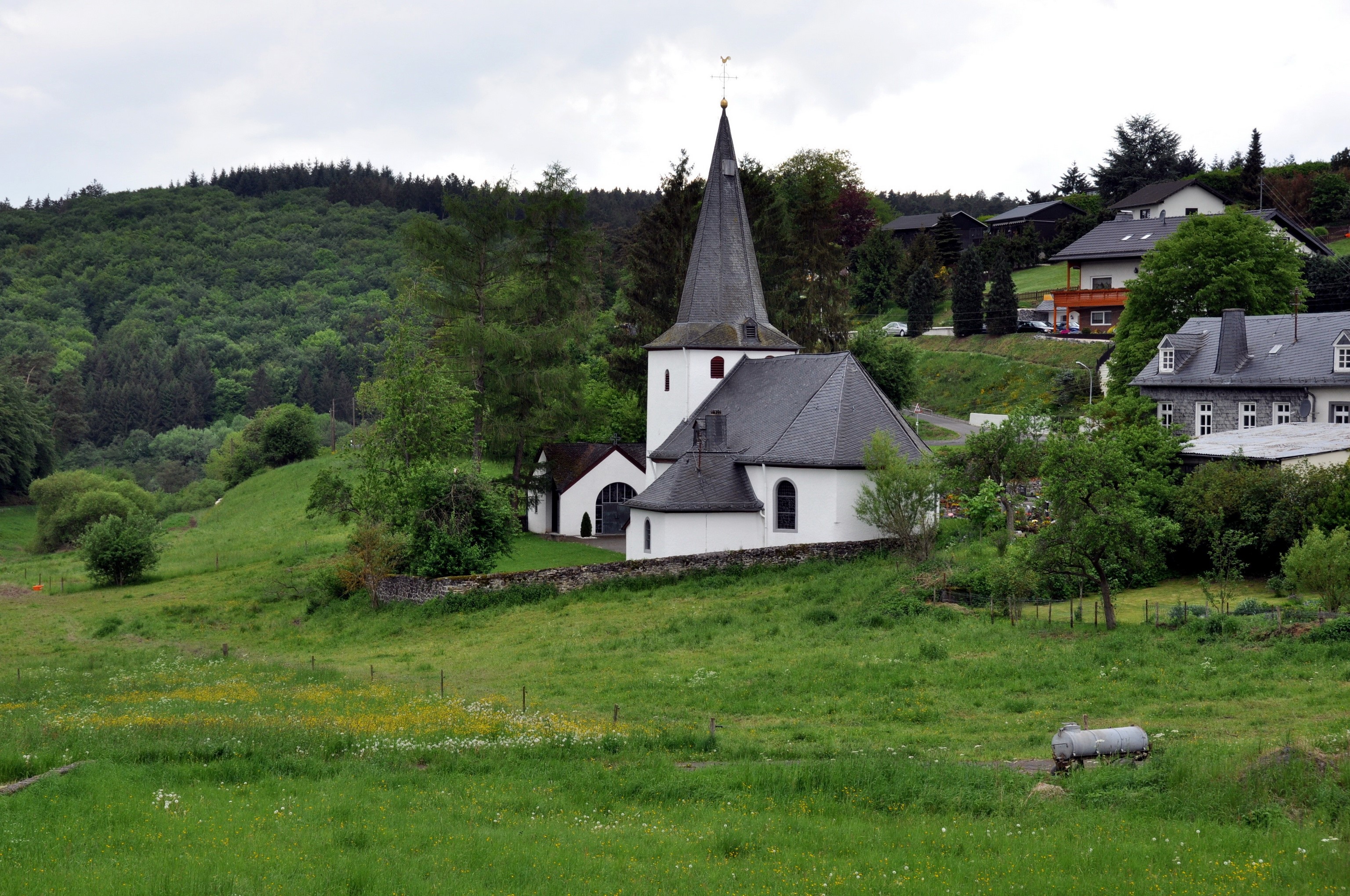 Church in Wollmerath, Germany HD Wallpaper