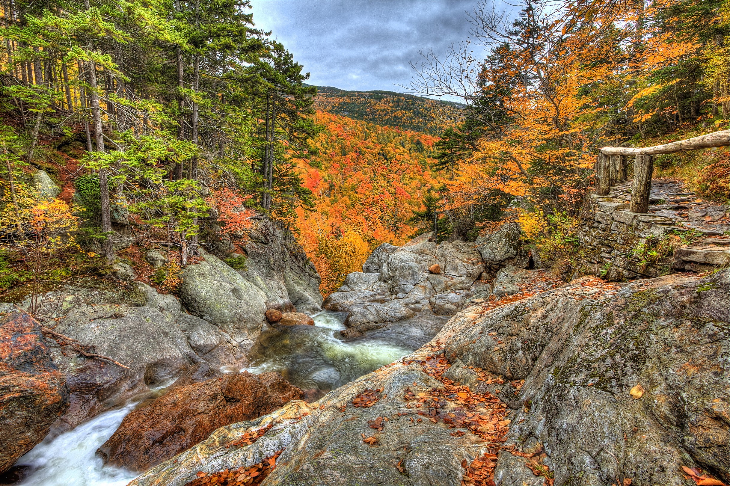 Glen Ellis Falls in Autumn, USA HD Wallpaper