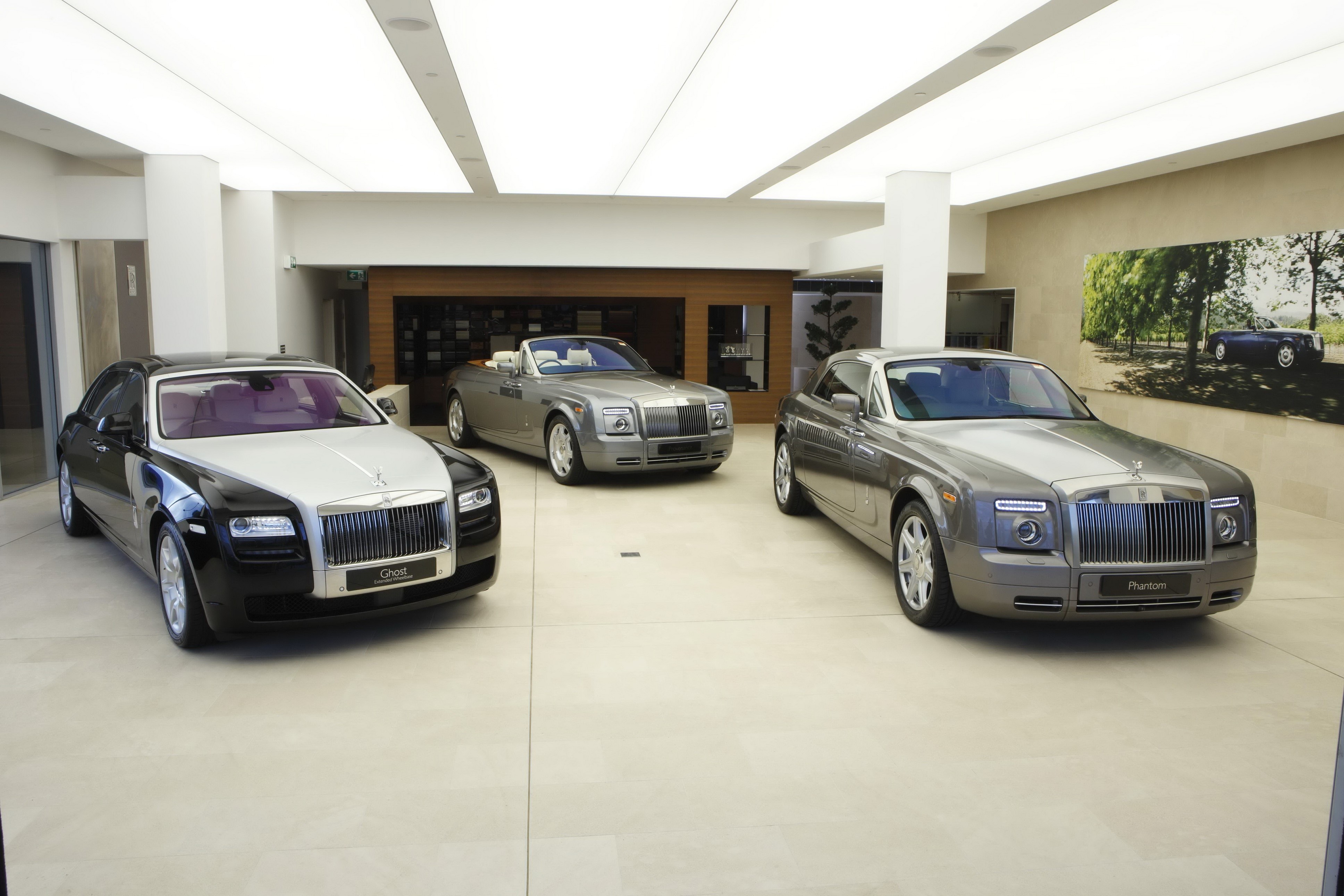Rolls-Royce Ghost, Phantom, and Convertible HD Wallpaper
