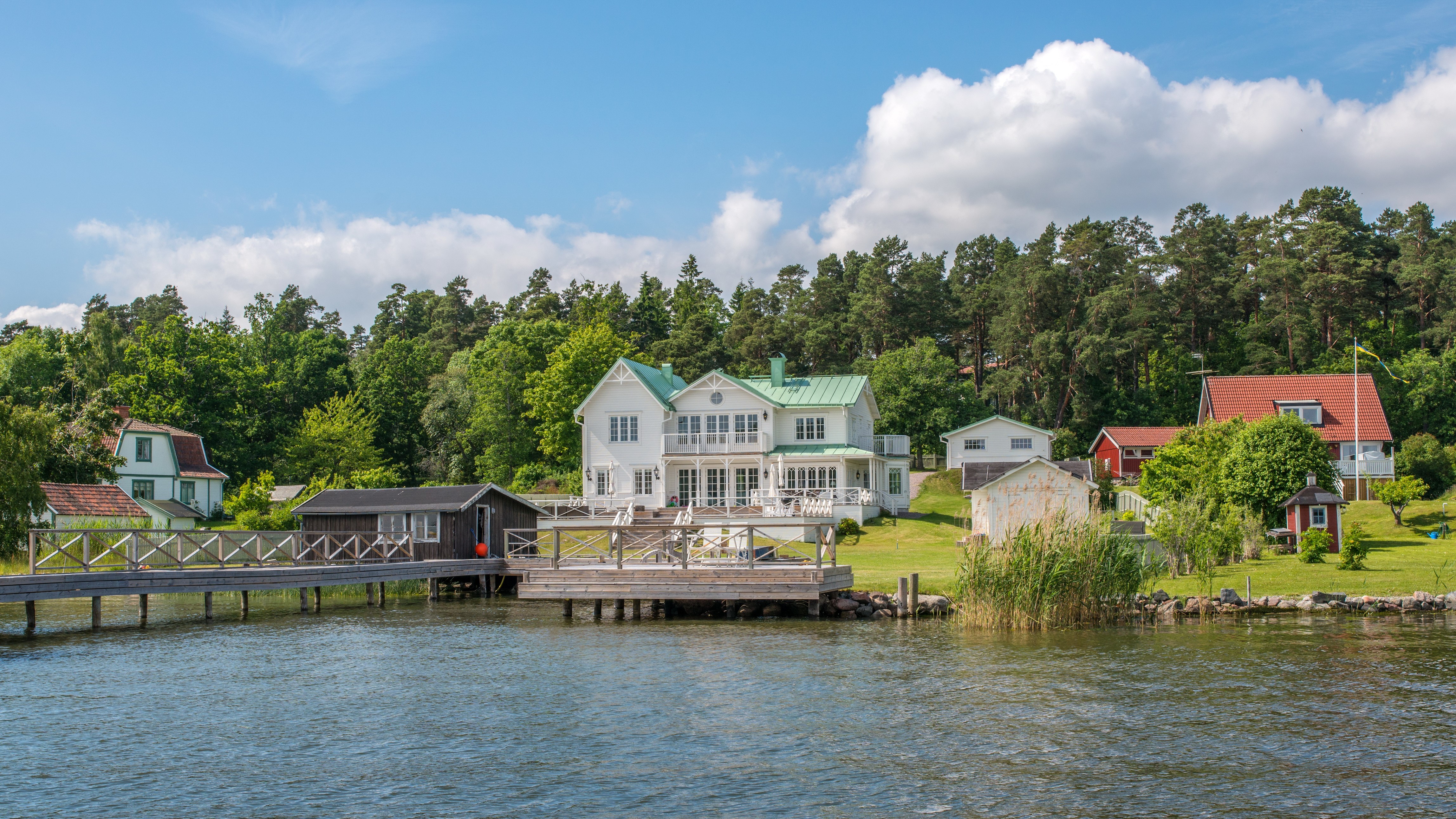 4K Vaxholm, Sweden waterfront houses HD Wallpaper