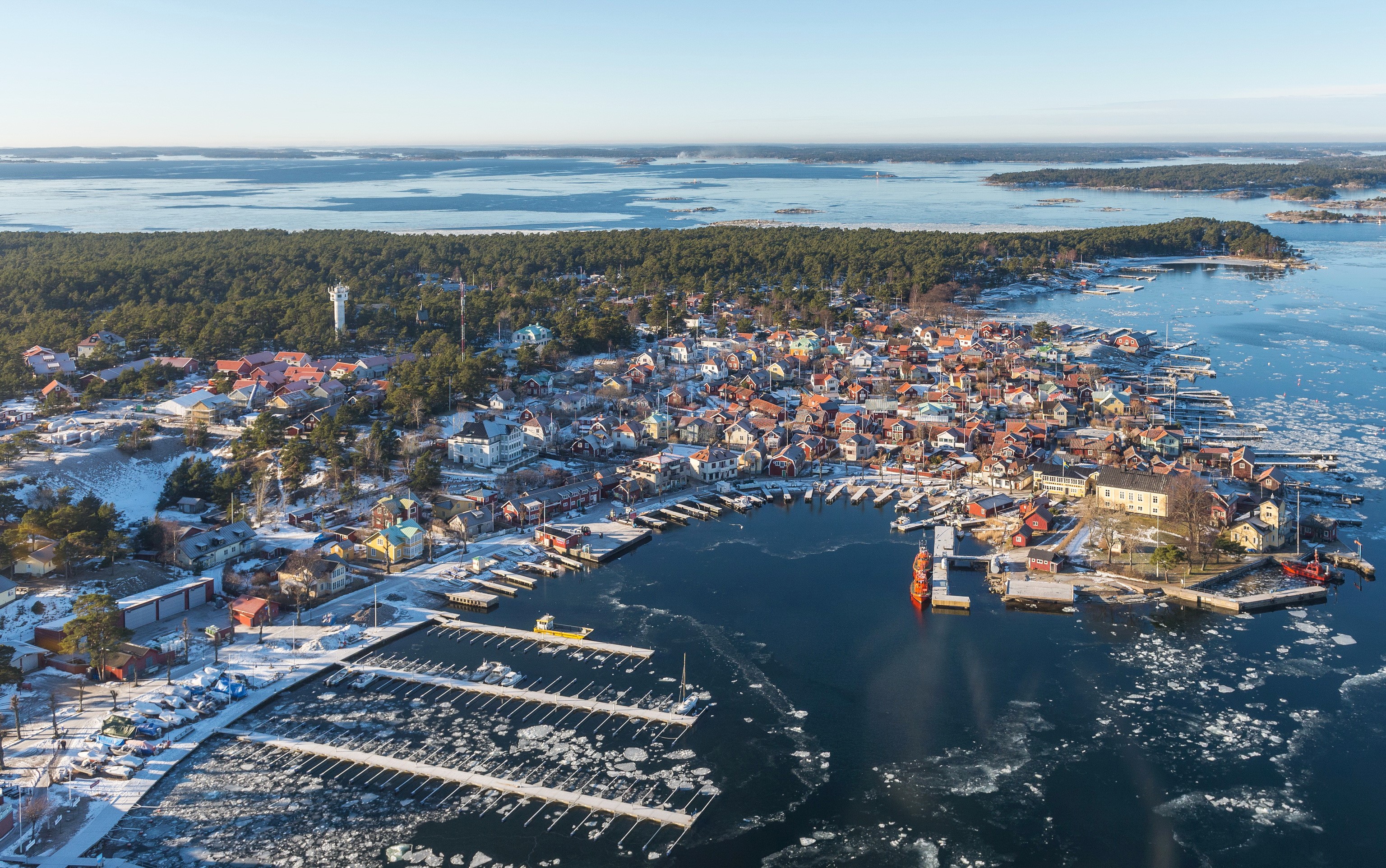 Sandhamn, Sweden from above in winter HD Wallpaper