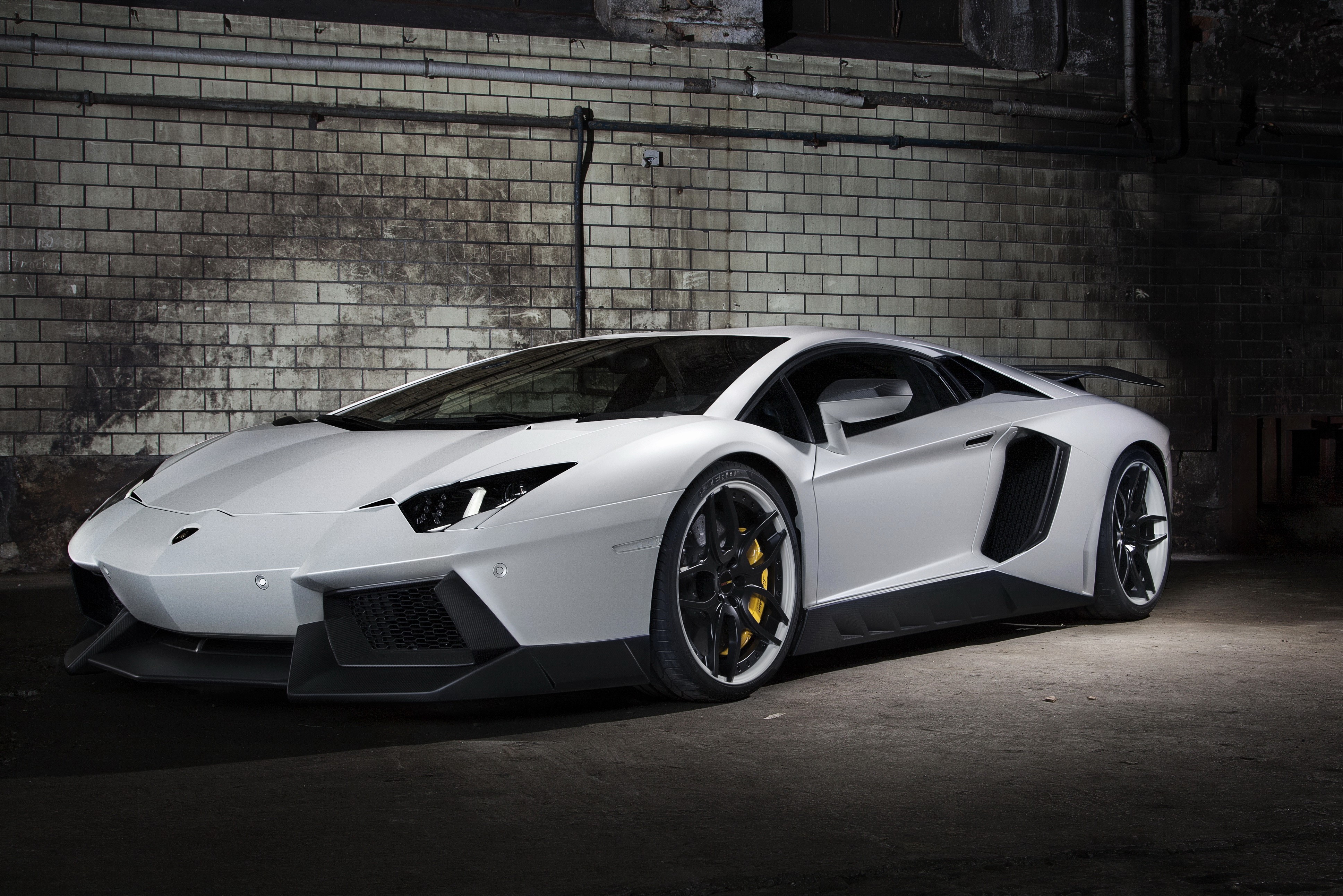 4K White Lamborghini Aventador LP700-4 Torado HD Wallpaper