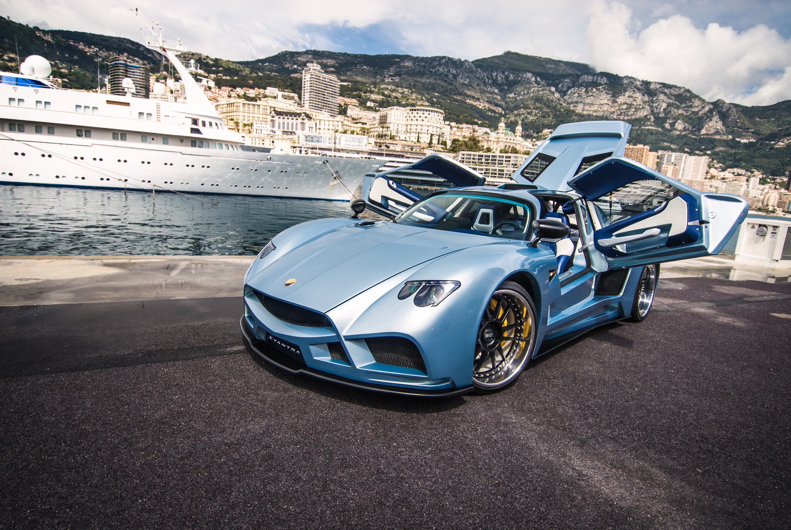 2013 Mazzanti Evantra in a Marina HD Wallpaper