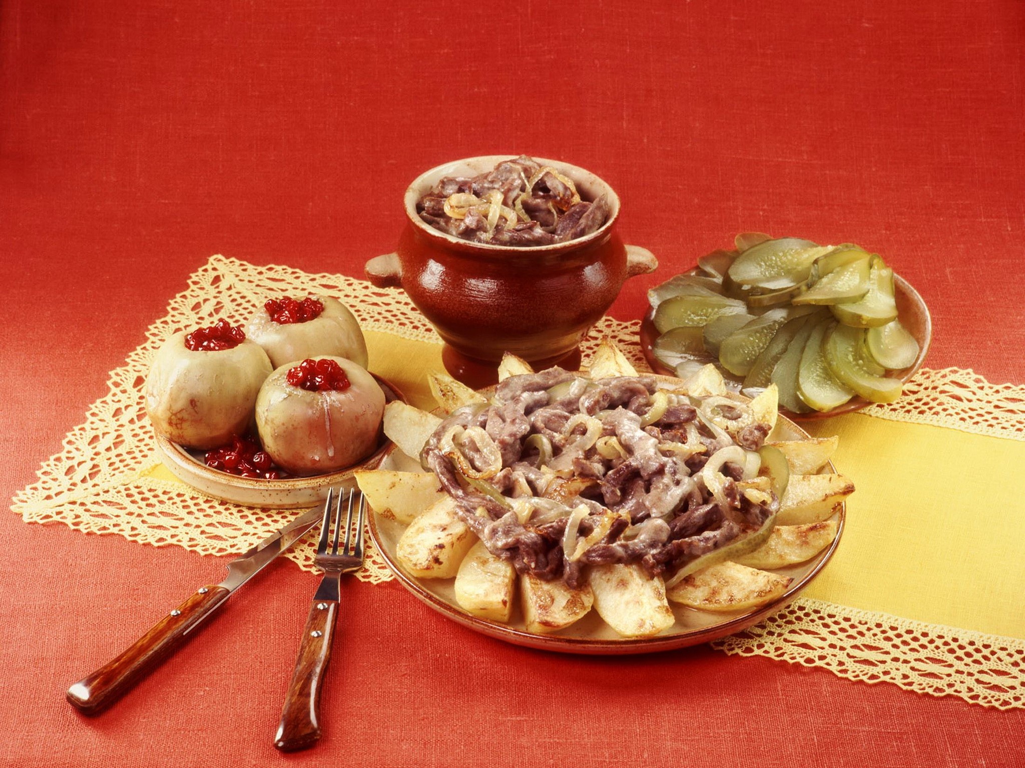 Beef Stroganoff with Potatoes, Pickles, and Baked Apples HD Wallpaper