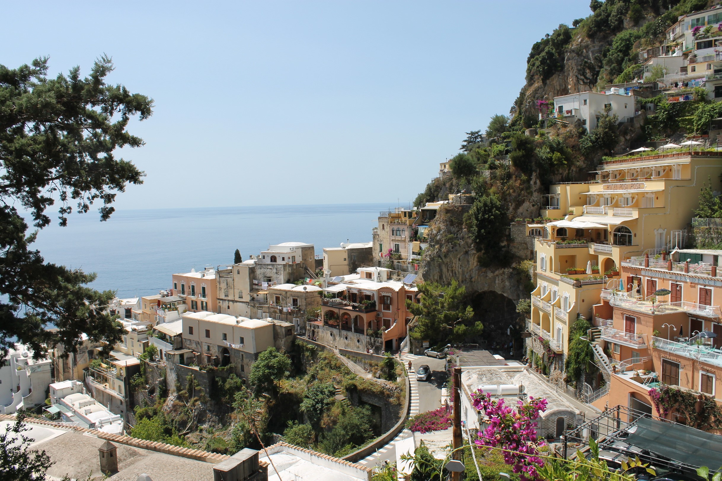 Positano, Italy cliffside village overlooking the sea HD Wallpaper