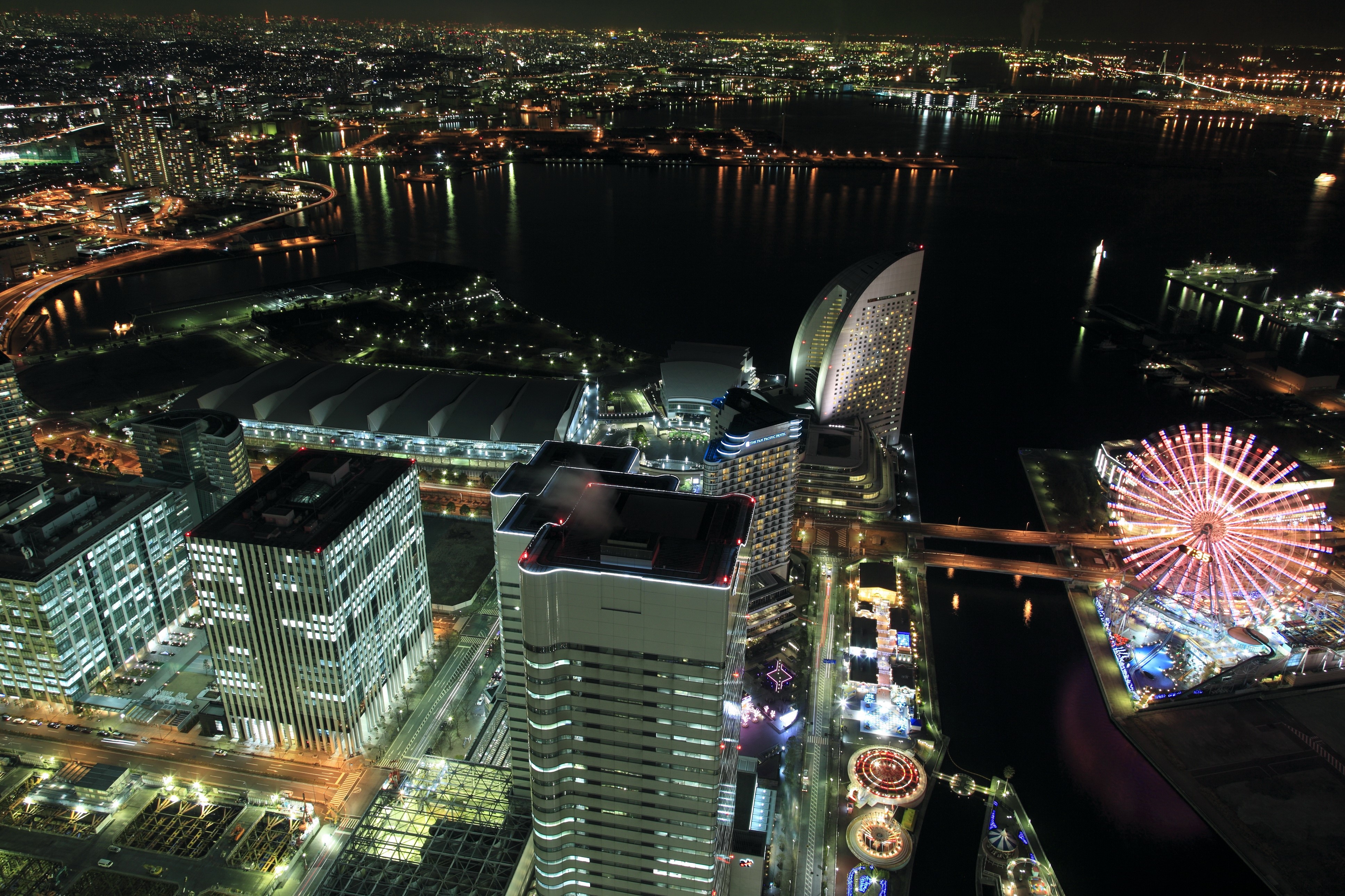 Yokohama cityscape from above at night HD Wallpaper