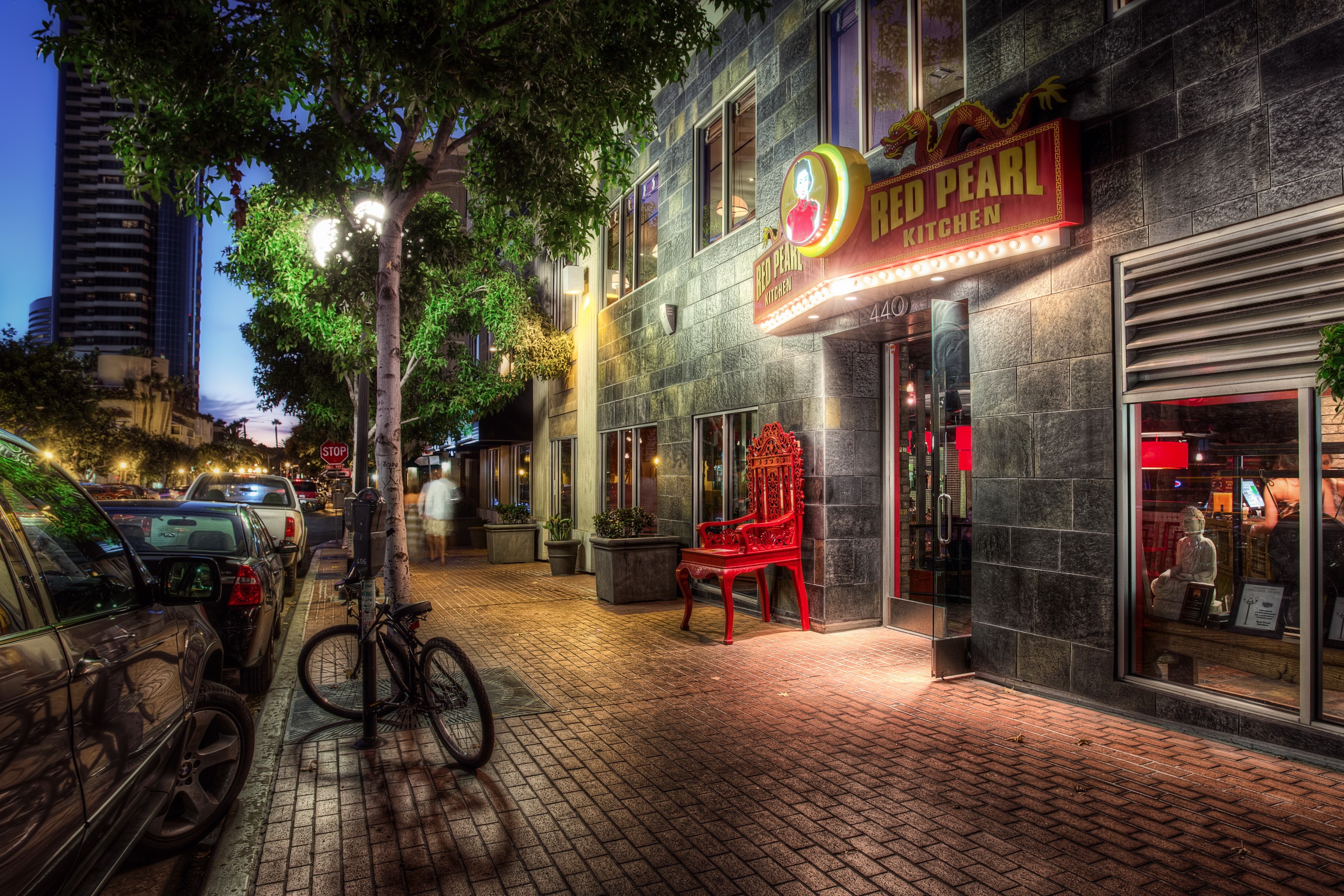 Red Pearl Kitchen restaurant exterior at night HD Wallpaper
