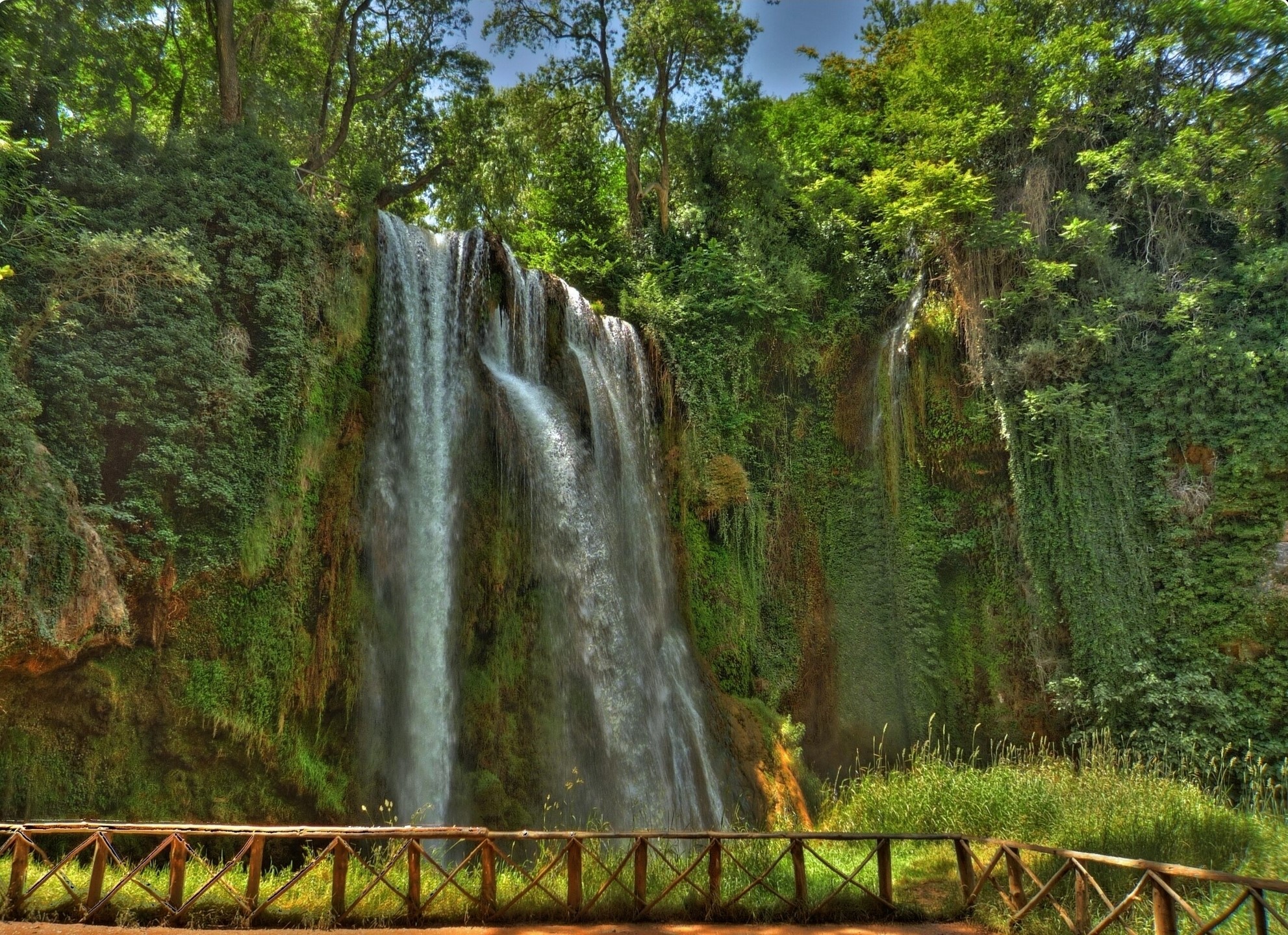 Monasterio de Piedra Natural Waterfalls in Spain HD Wallpaper