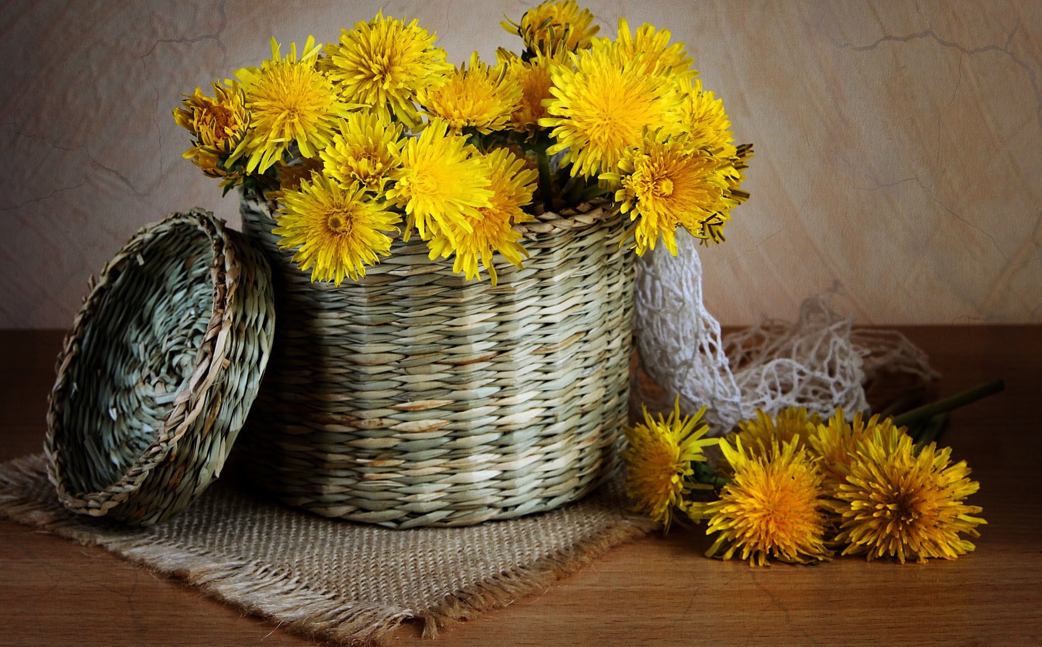 Dandelions in a wicker basket HD Wallpaper