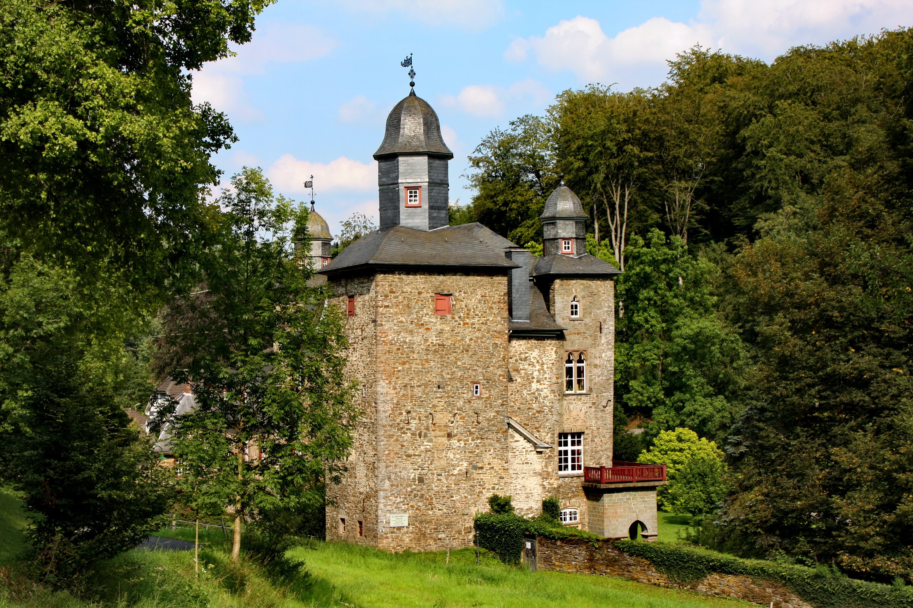 Schloss Gimborn castle in Marienheide, Germany HD Wallpaper