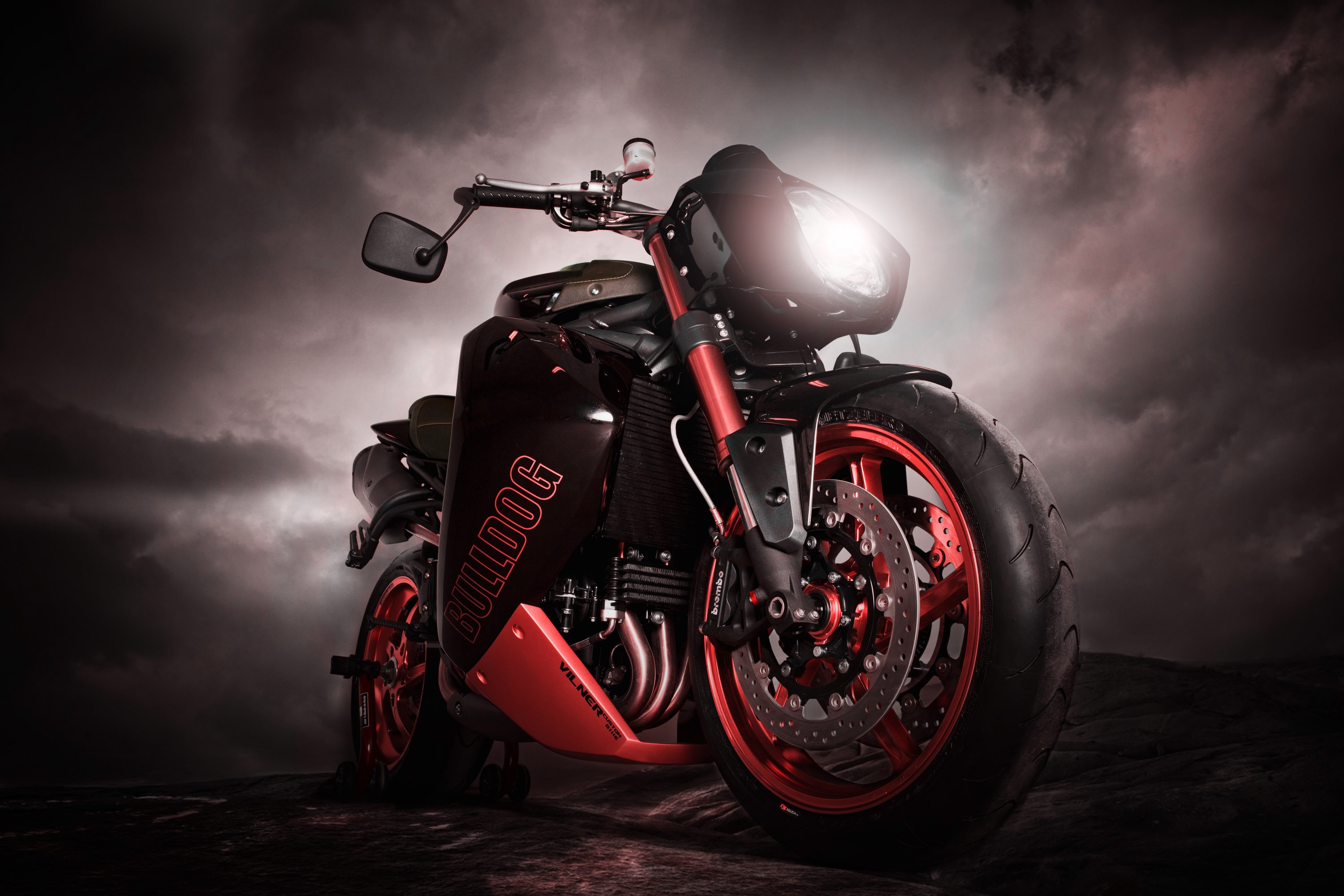Triumph Speed Triple Bulldog motorcycle HD Wallpaper