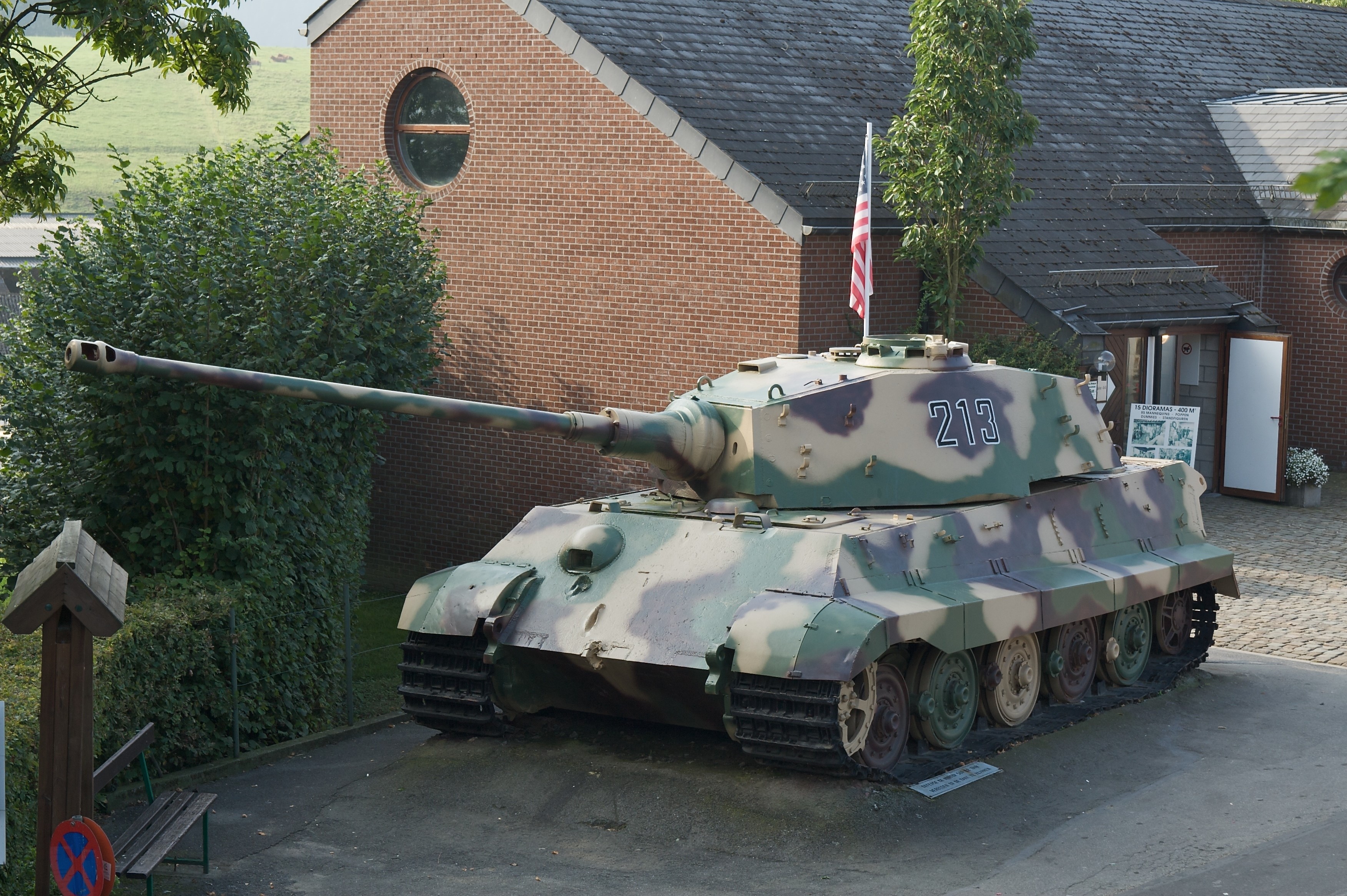 Tiger II tank with American flag HD Wallpaper