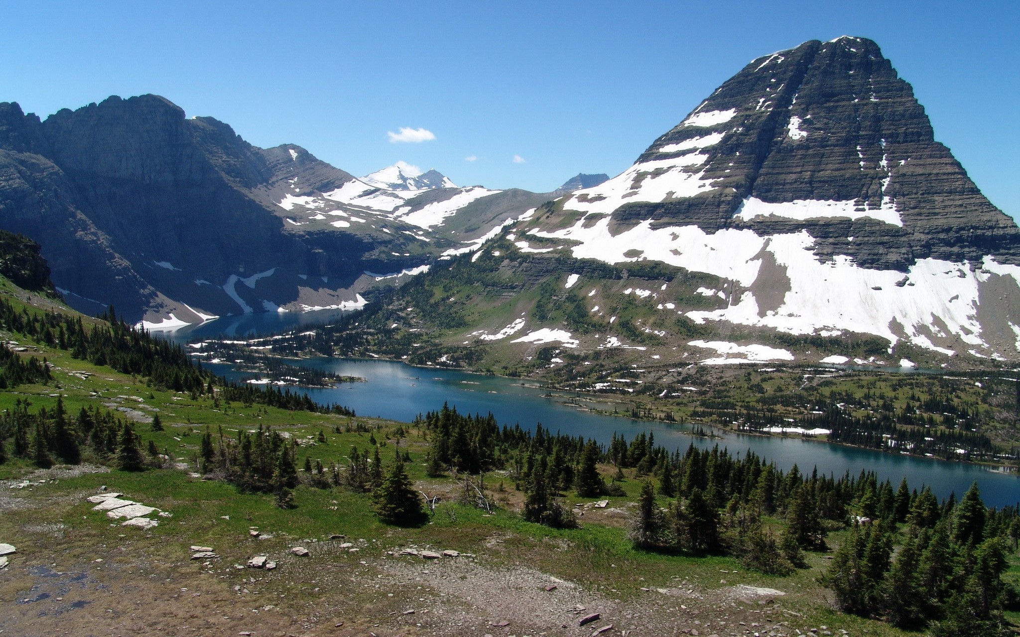 Mountains and lake in Glacier National Park, Canada HD Wallpaper