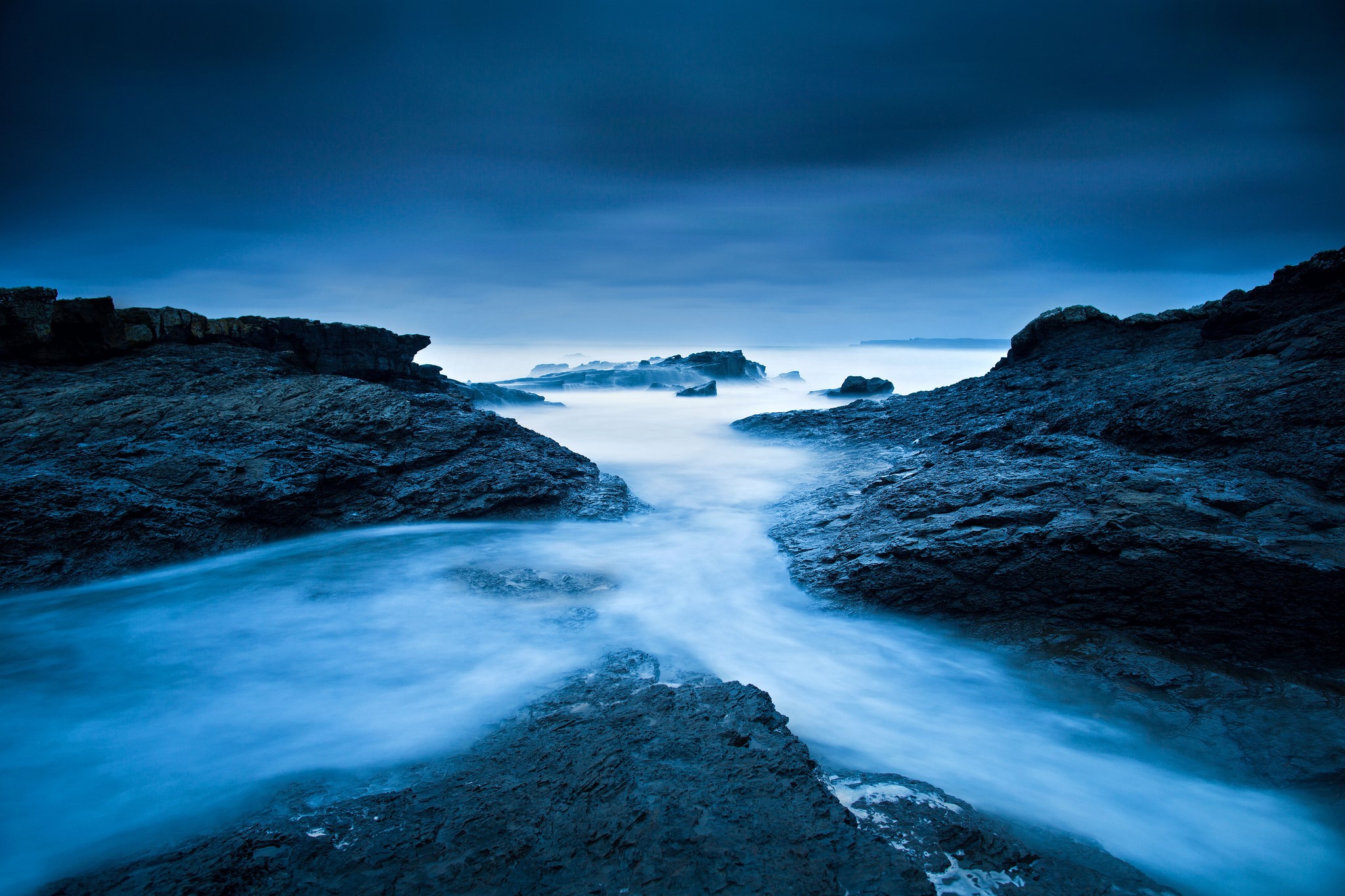 Rocky Coastline with Ocean at Spanish Point, Ireland HD Wallpaper