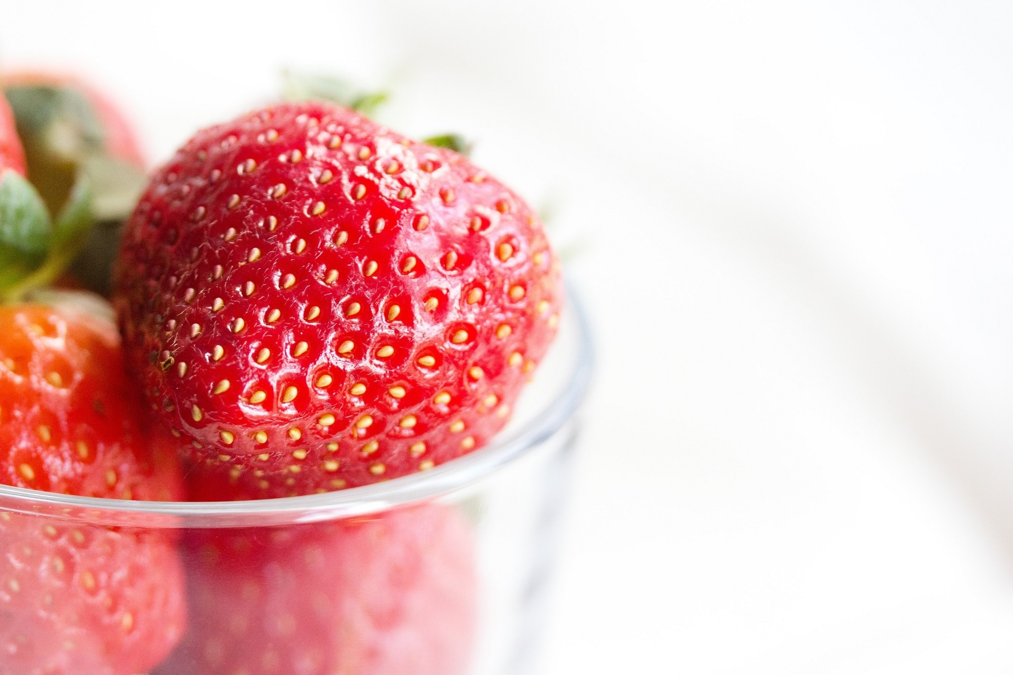 Close-up of Strawberries in a Glass HD Wallpaper