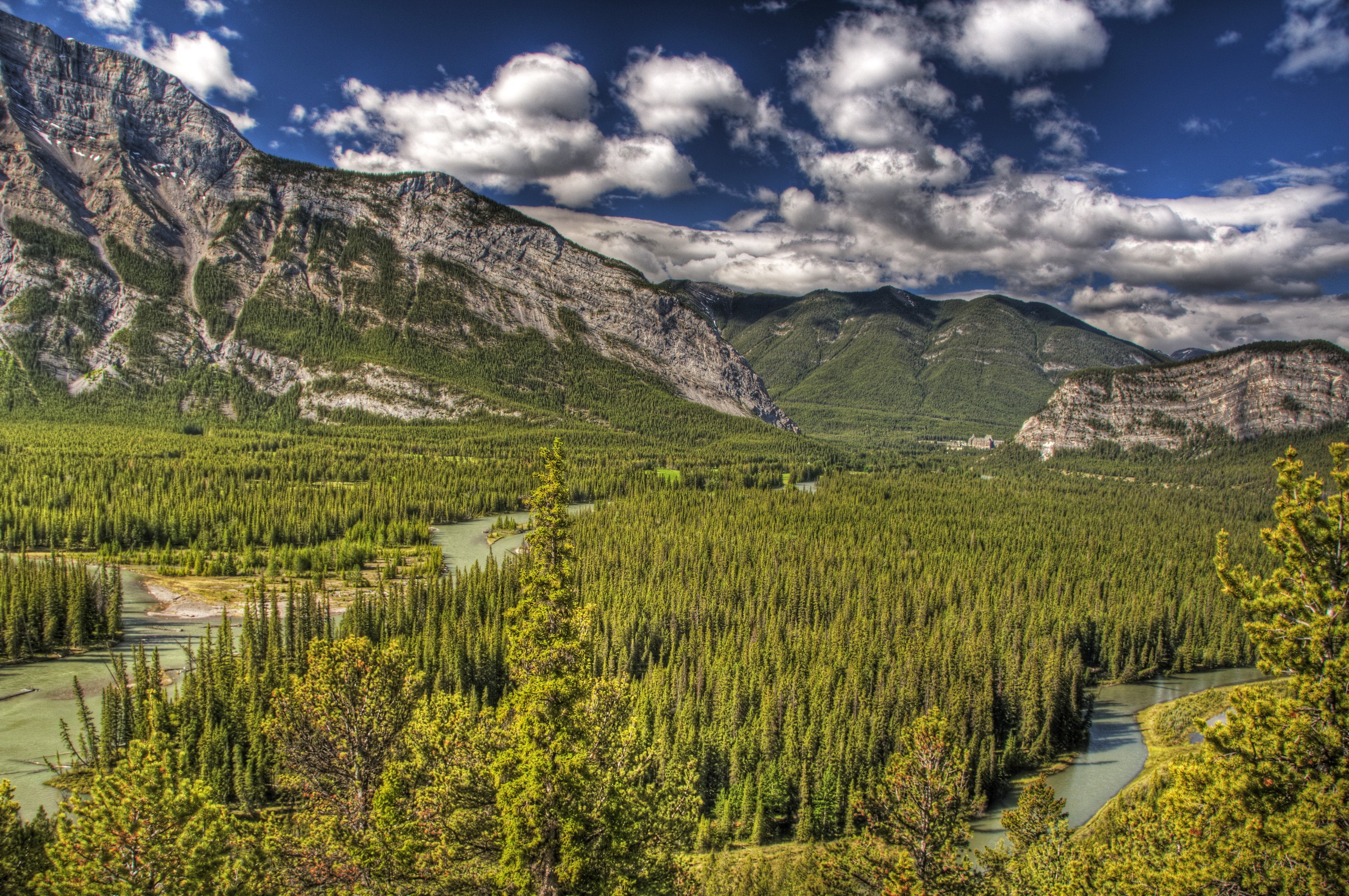 Banff National Park Mountains and Forests in Alberta, Canada HD Wallpaper