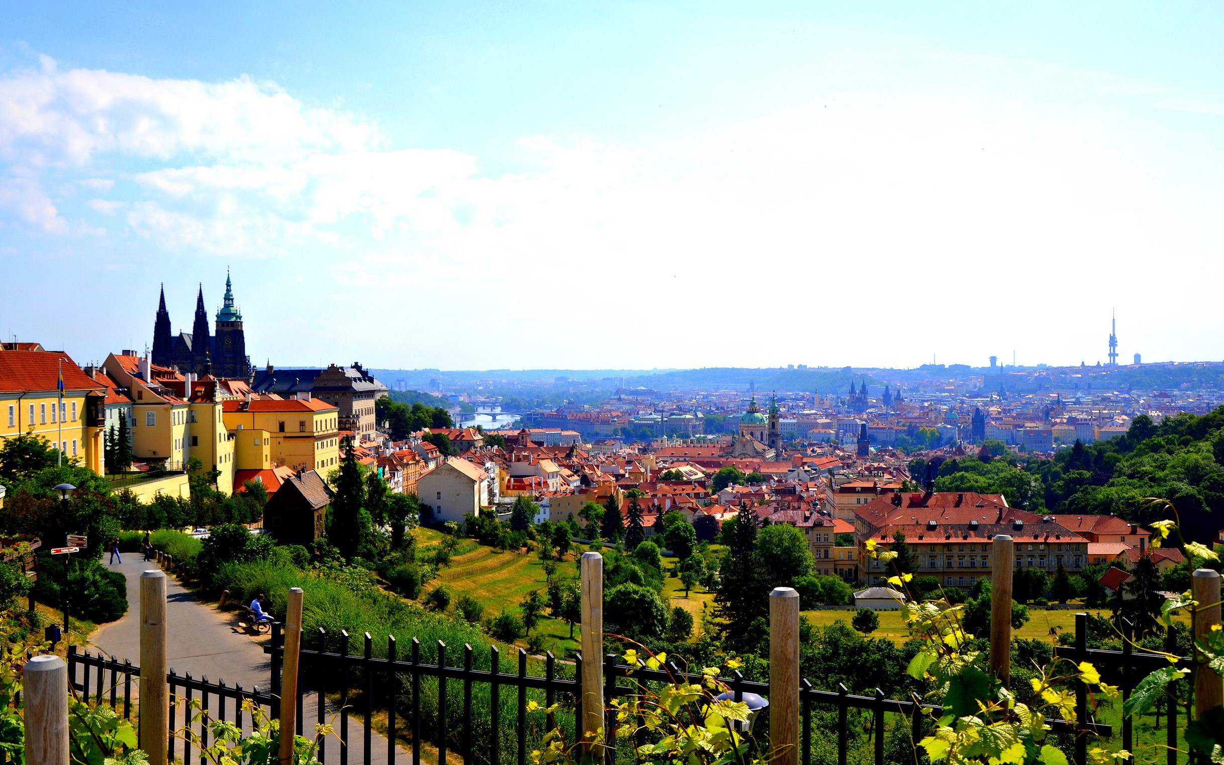 Prague cityscape with St. Vitus Cathedral and Vltava River HD Wallpaper