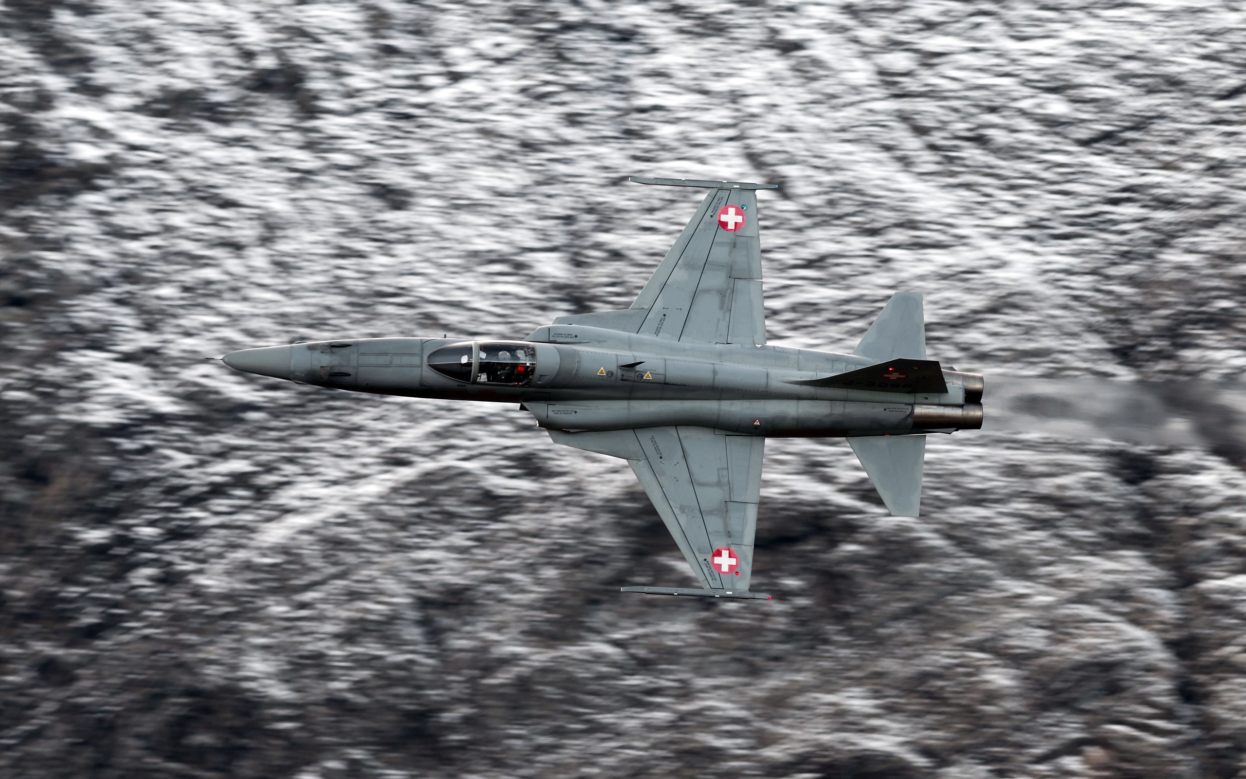Swiss F-5E Tiger II fighter jet in flight HD Wallpaper