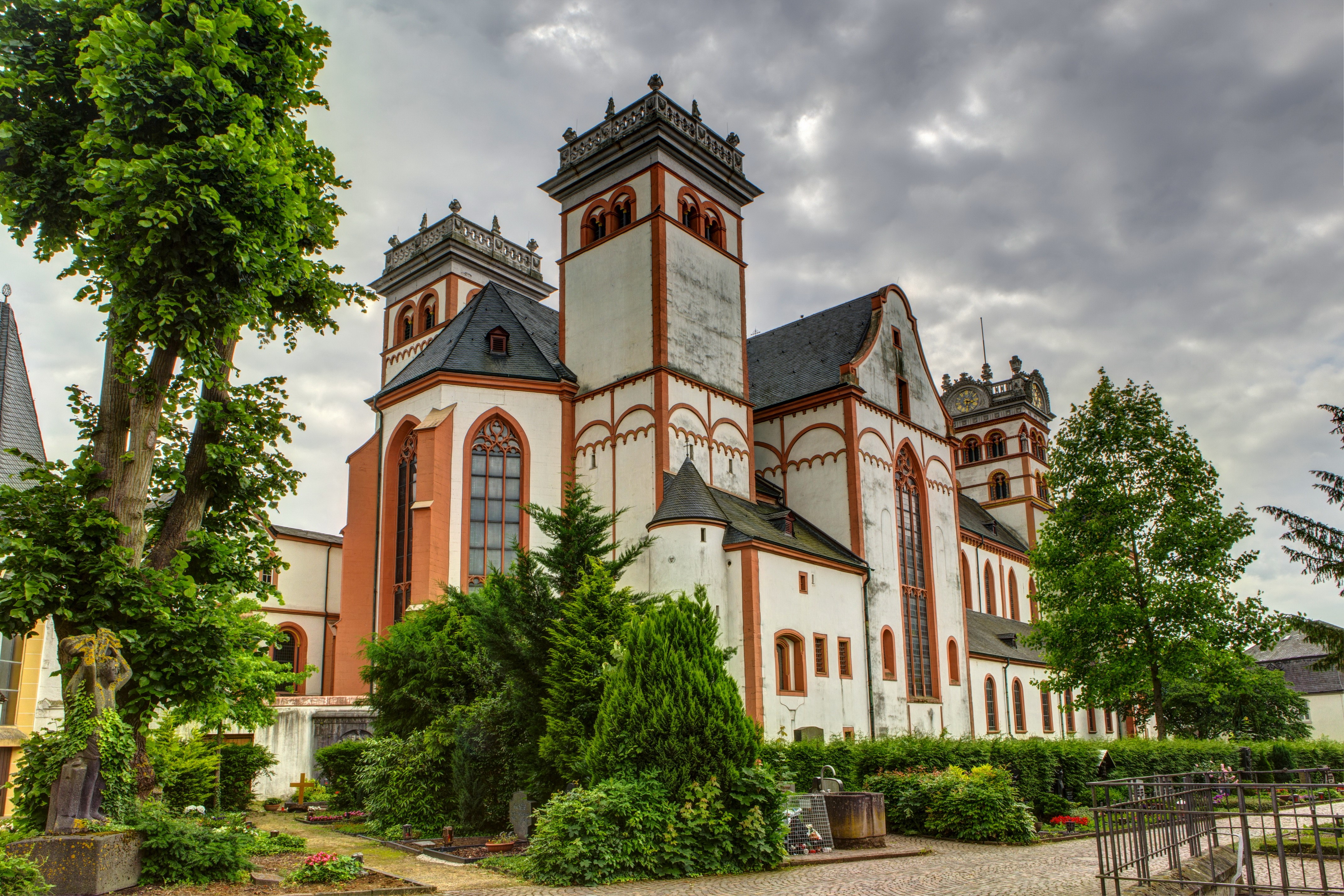 4K Trier Sankt Mathias Temples Germany HDR HD Wallpaper