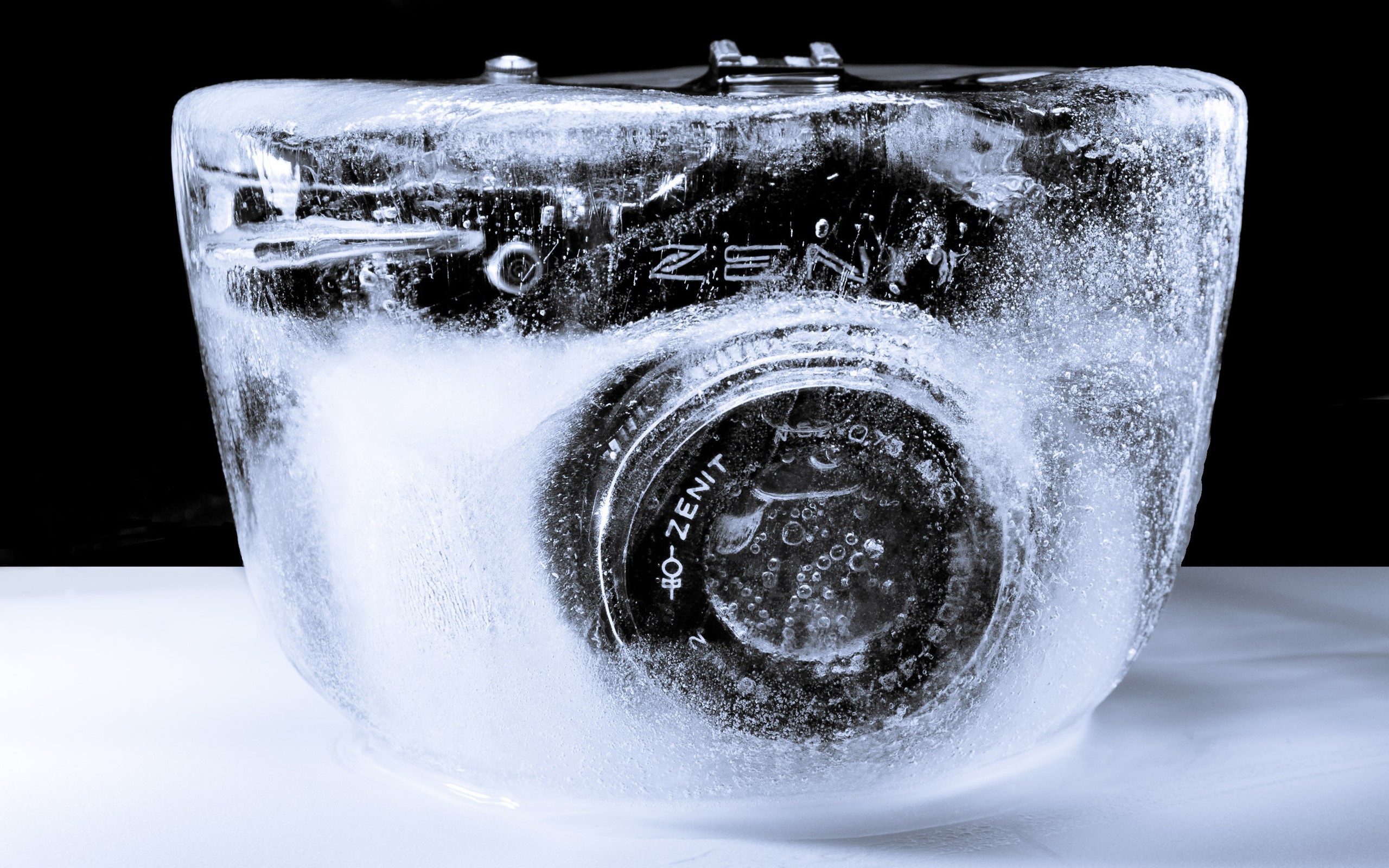Zenit camera frozen in ice HD Wallpaper