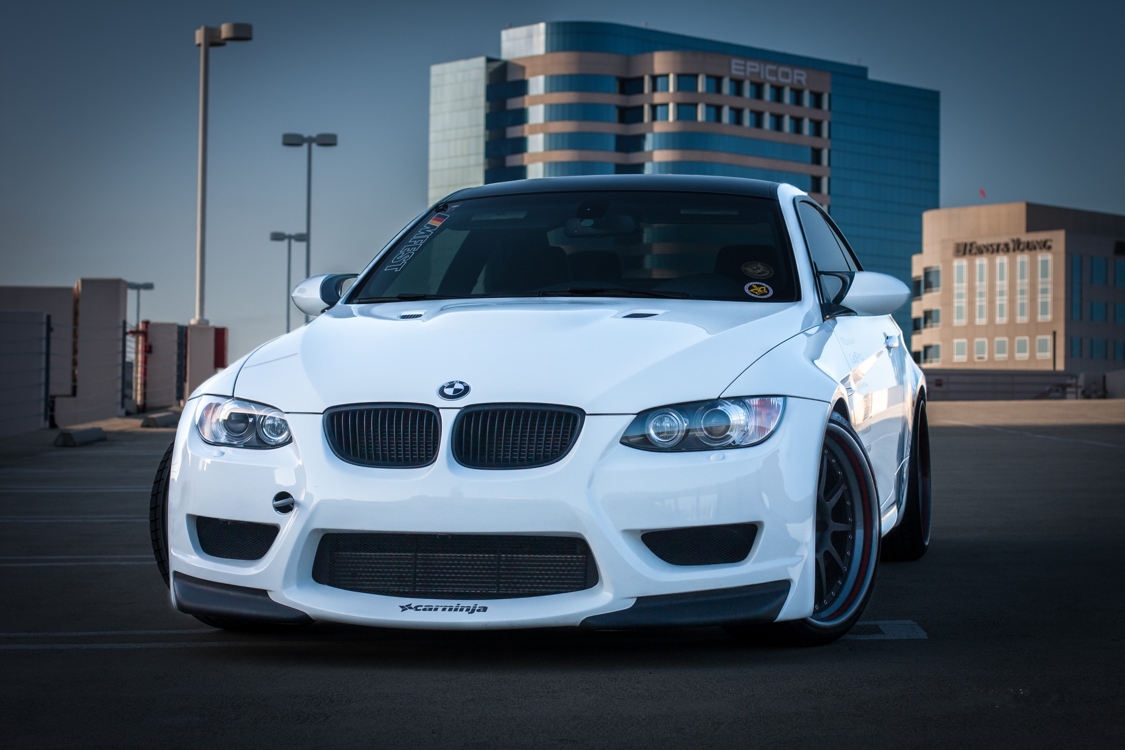 White BMW M3 E92 HD Wallpaper