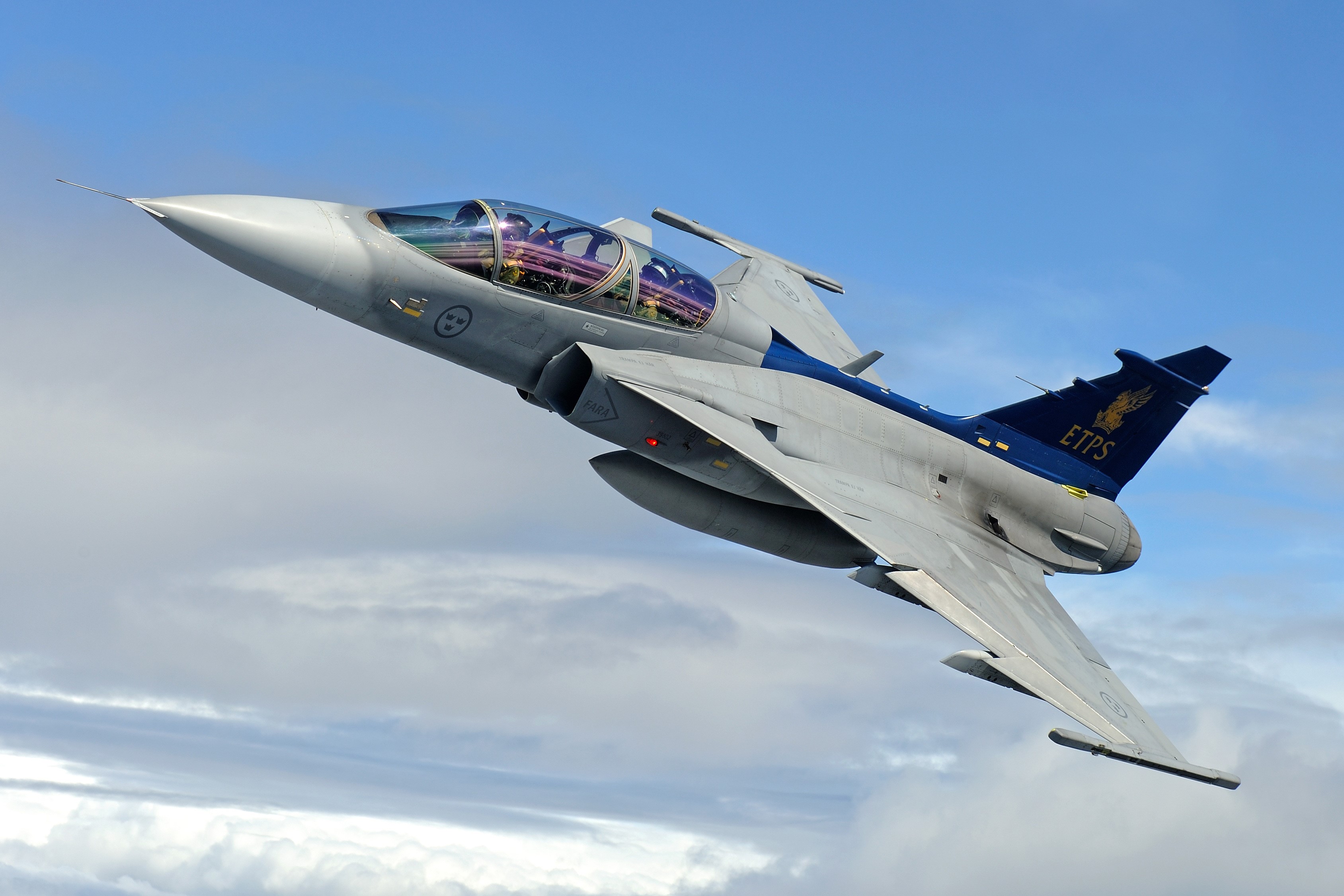 Saab JAS 39 Gripen fighter jet in flight HD Wallpaper