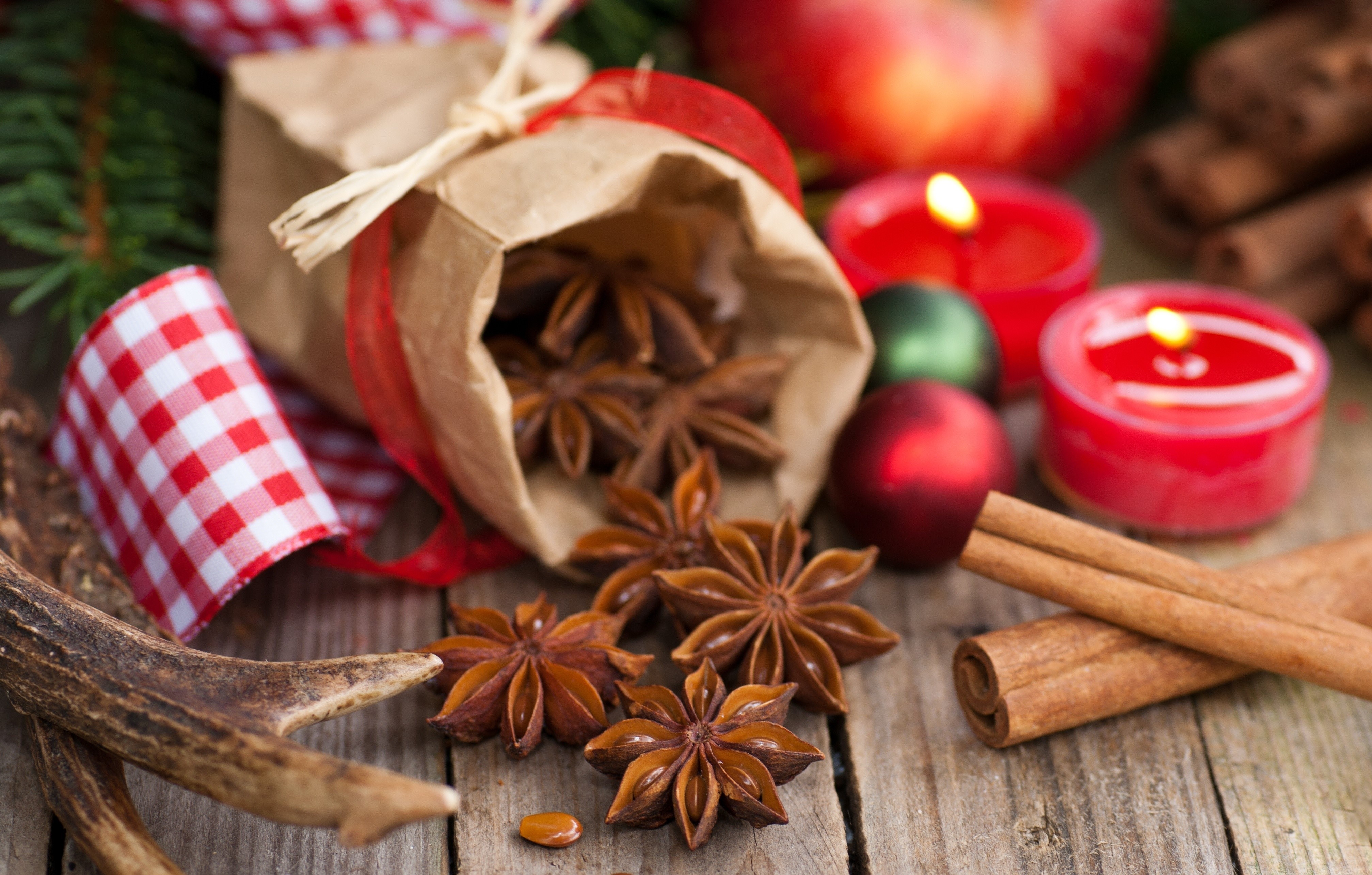Christmas spices with candles and apple HD Wallpaper