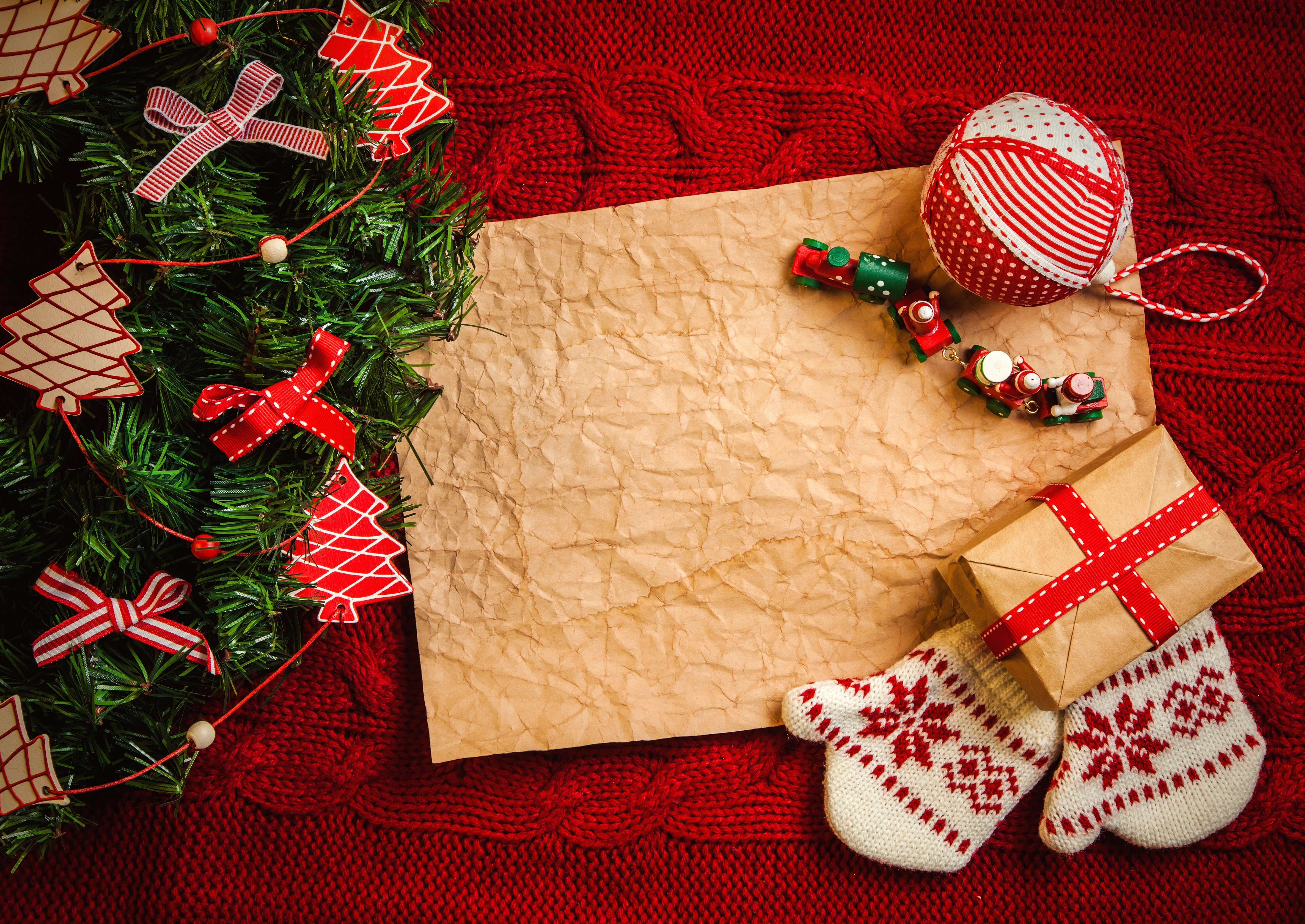 Christmas tree decorations, gift, and parchment paper HD Wallpaper