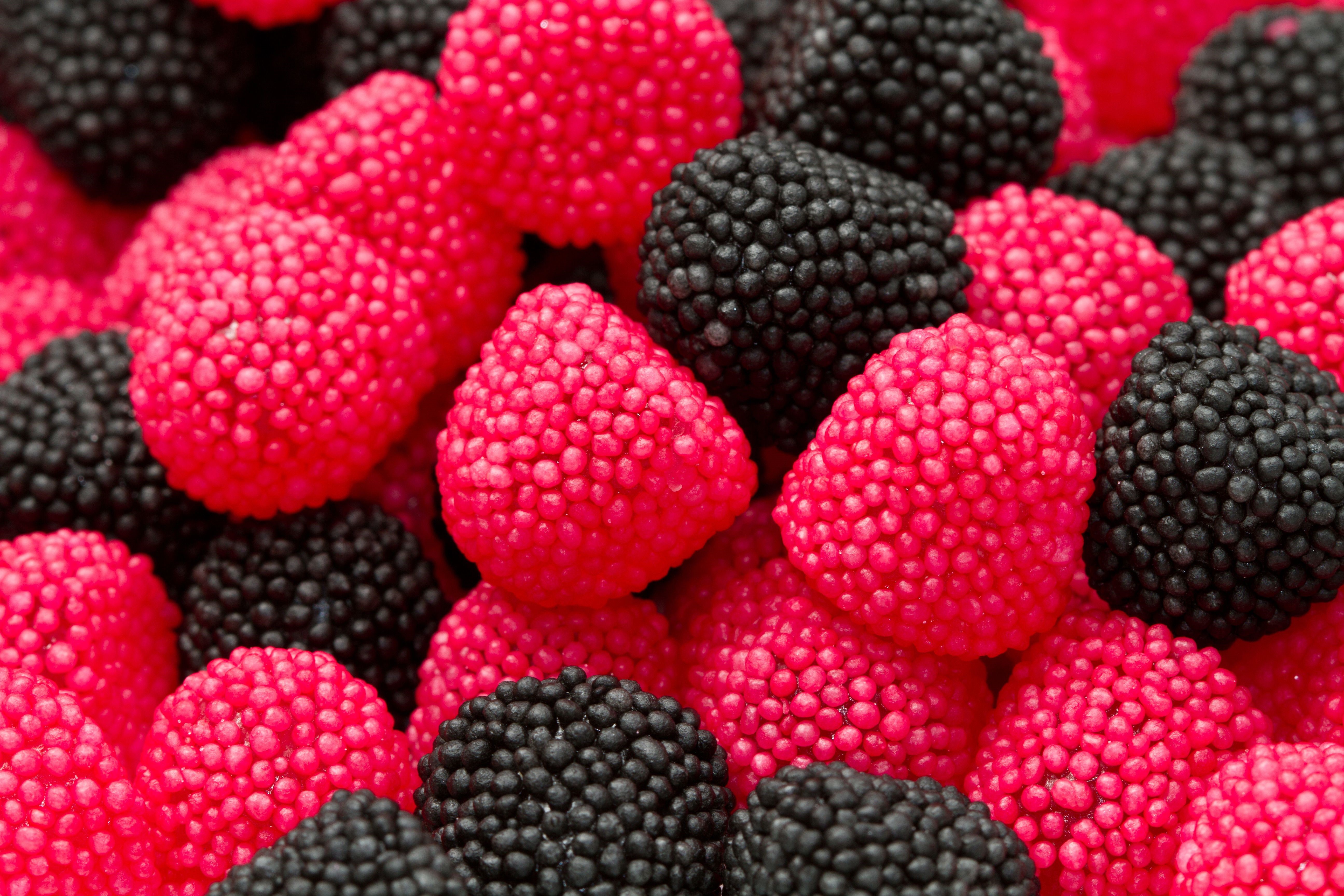 Raspberry and Blackberry Candies HD Wallpaper