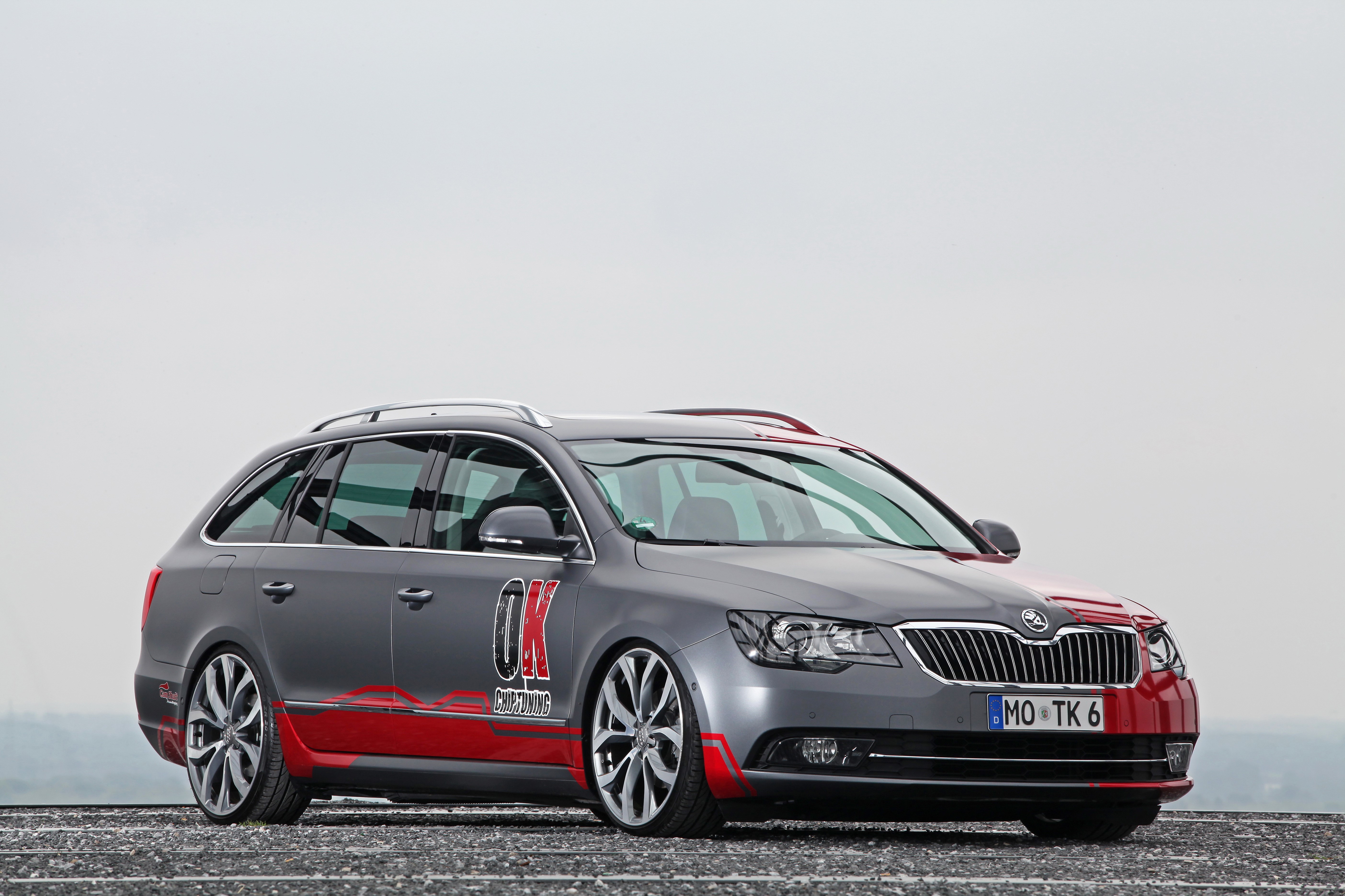 Grey Skoda Superb Combi with red accents HD Wallpaper