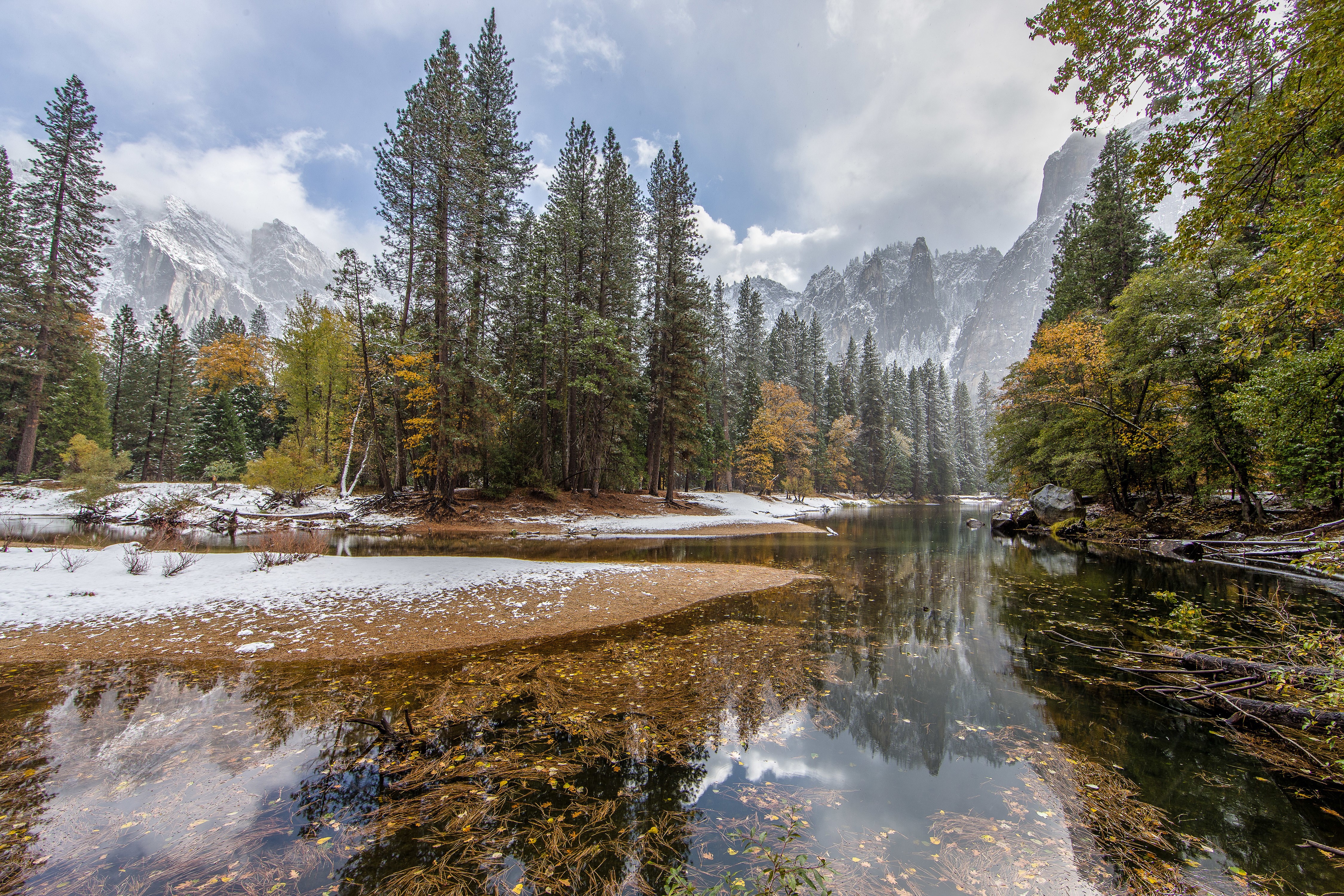 Snowy Yosemite Valley with Merced River and Mountains HD Wallpaper