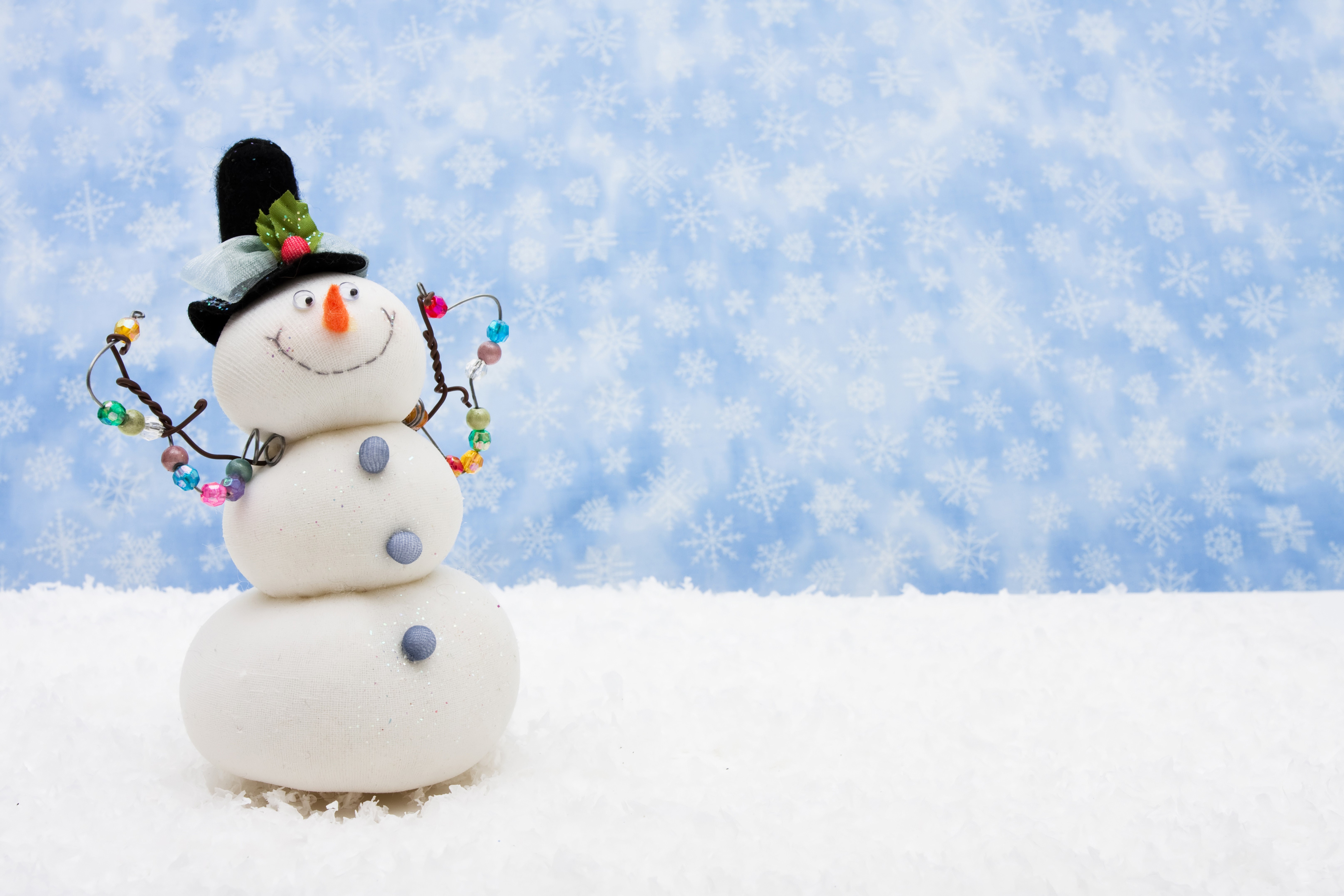 Christmas snowman with beaded arms and hat HD Wallpaper
