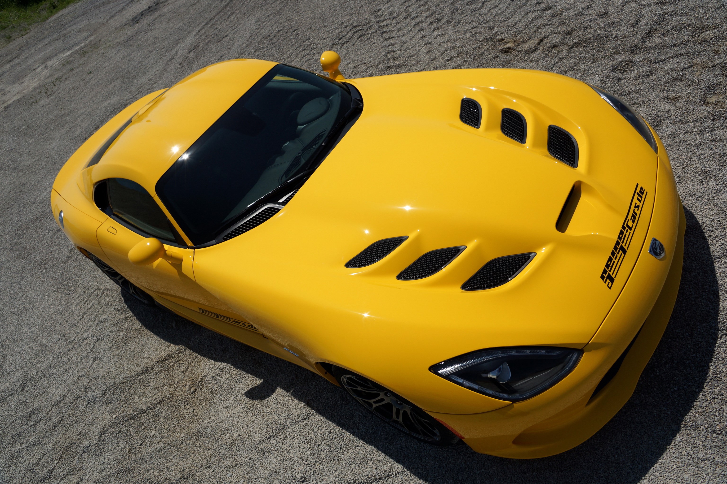 Yellow 2013 SRT Viper HD Wallpaper