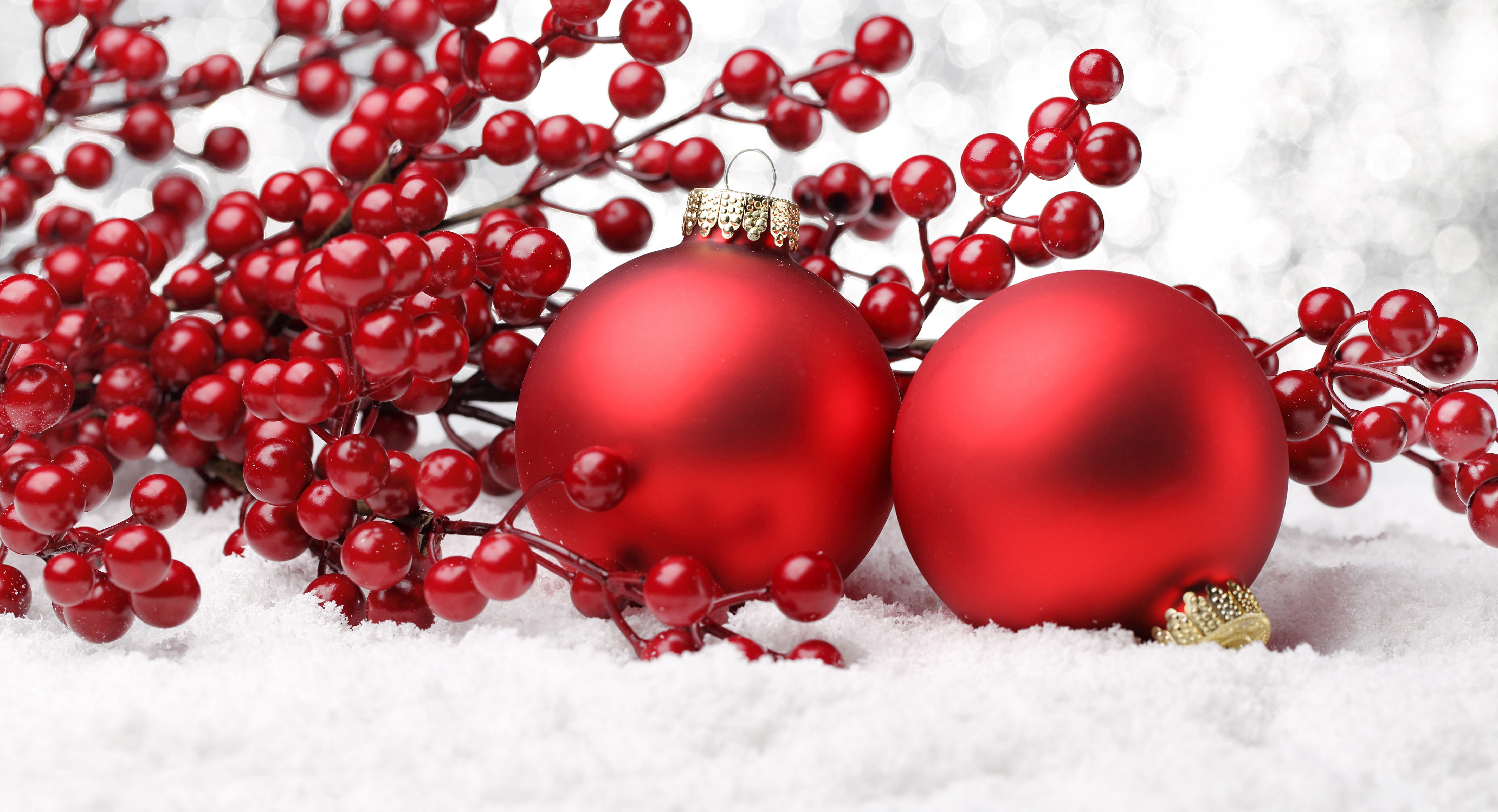 Red Christmas Ornaments and Berries in Snow HD Wallpaper
