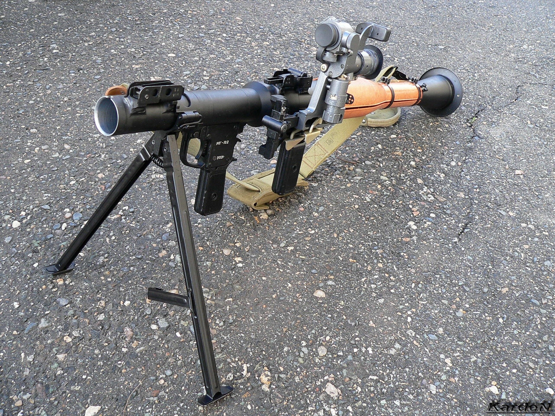 RPG-7B2 grenade launcher with bipod and scope HD Wallpaper