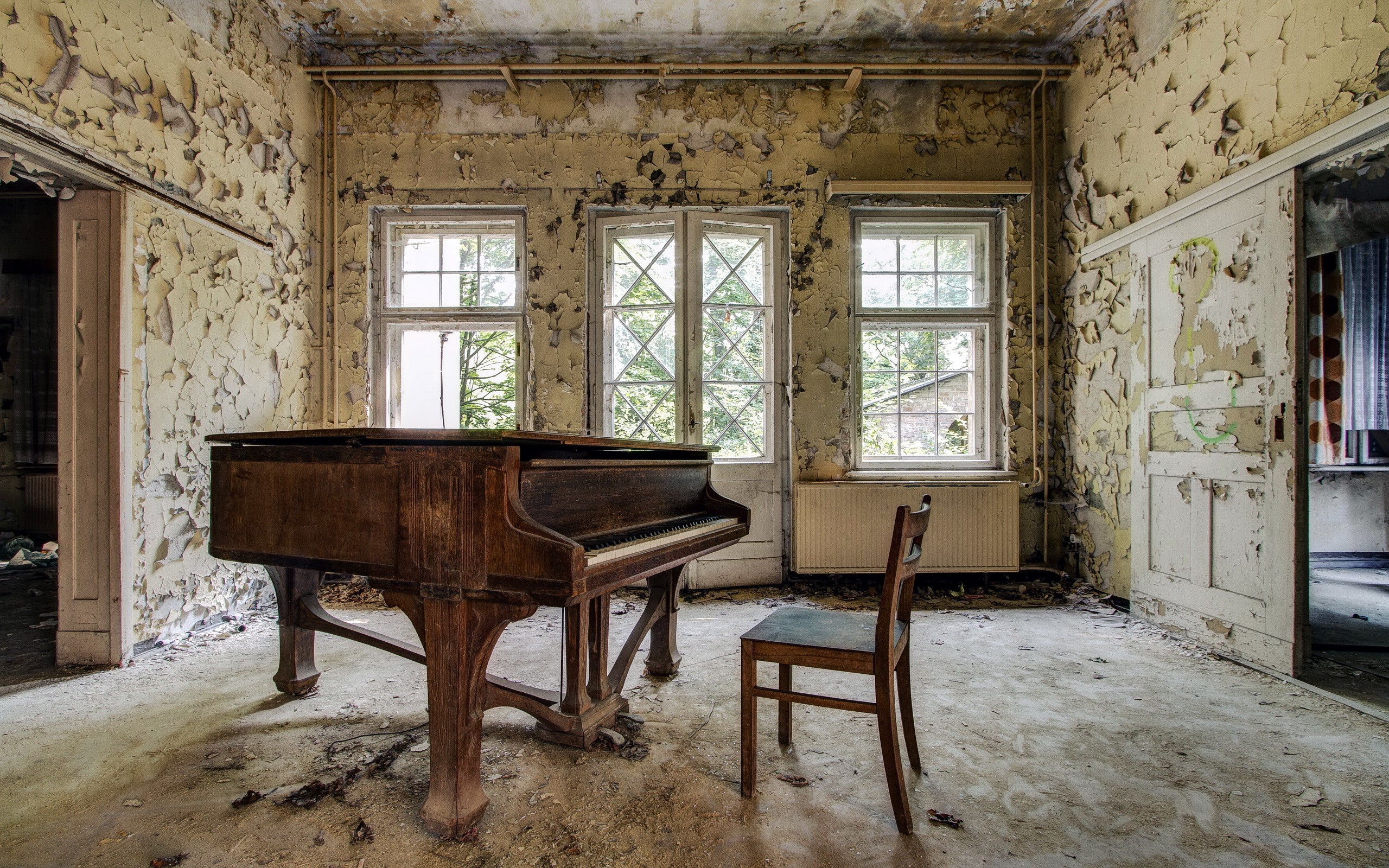 Abandoned room with a grand piano and chair HD Wallpaper
