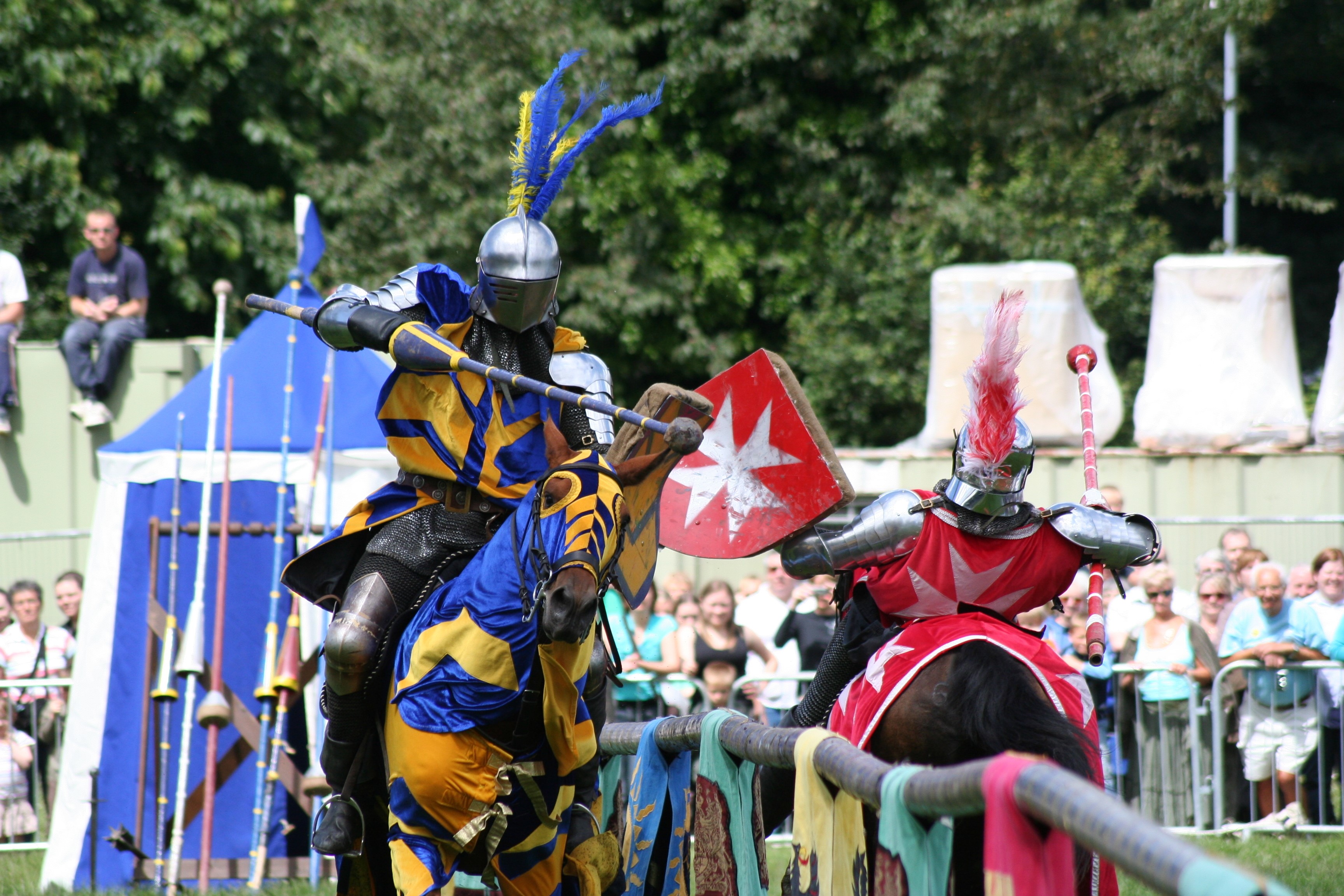 Knights in armor jousting on horseback HD Wallpaper
