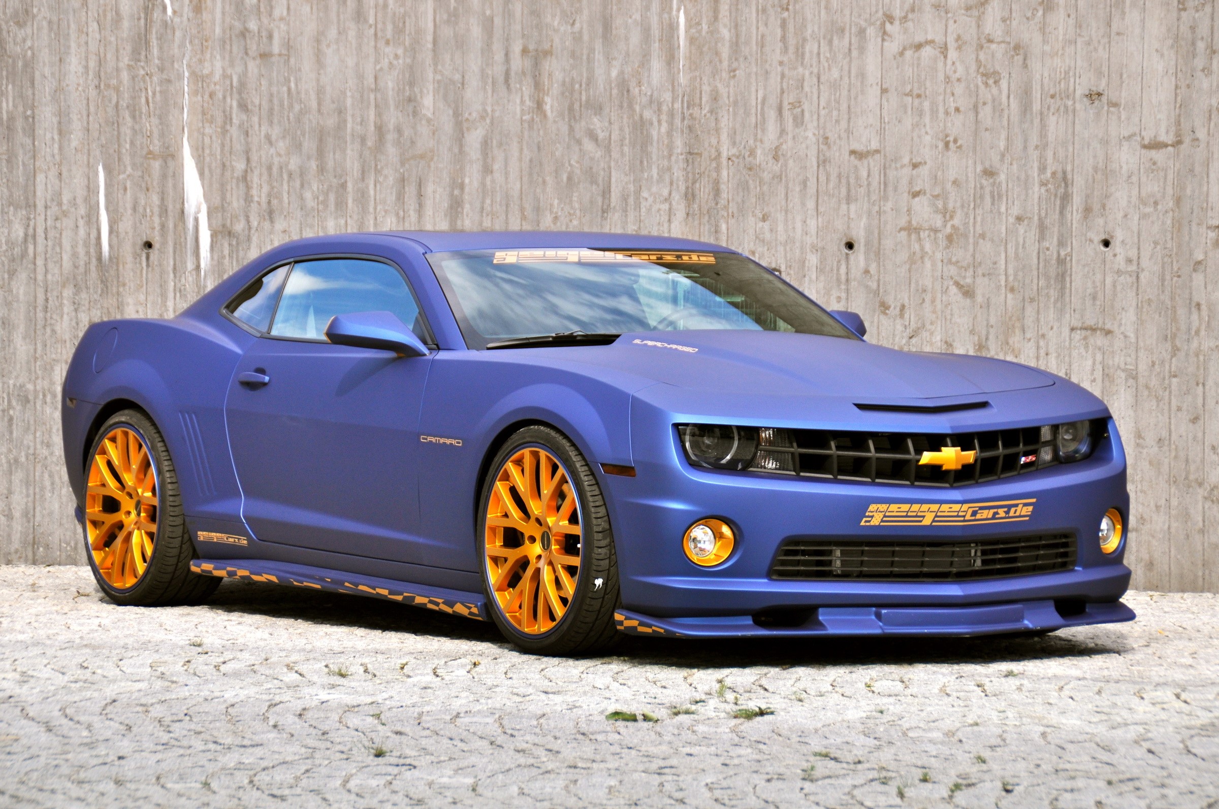 Matte Blue Chevrolet Camaro 2SS with Orange Wheels HD Wallpaper