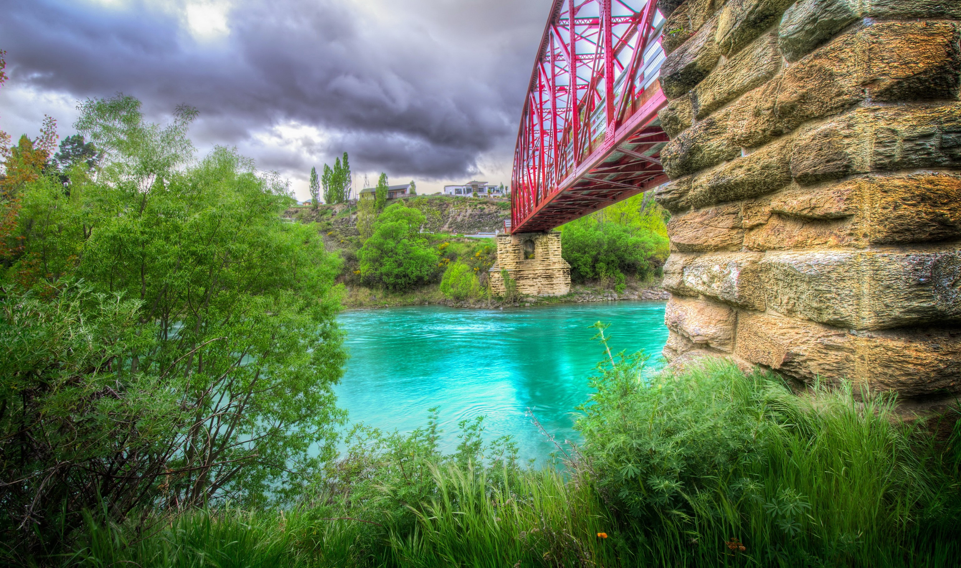 Red Bridge Over Turquoise River in New Zealand HD Wallpaper