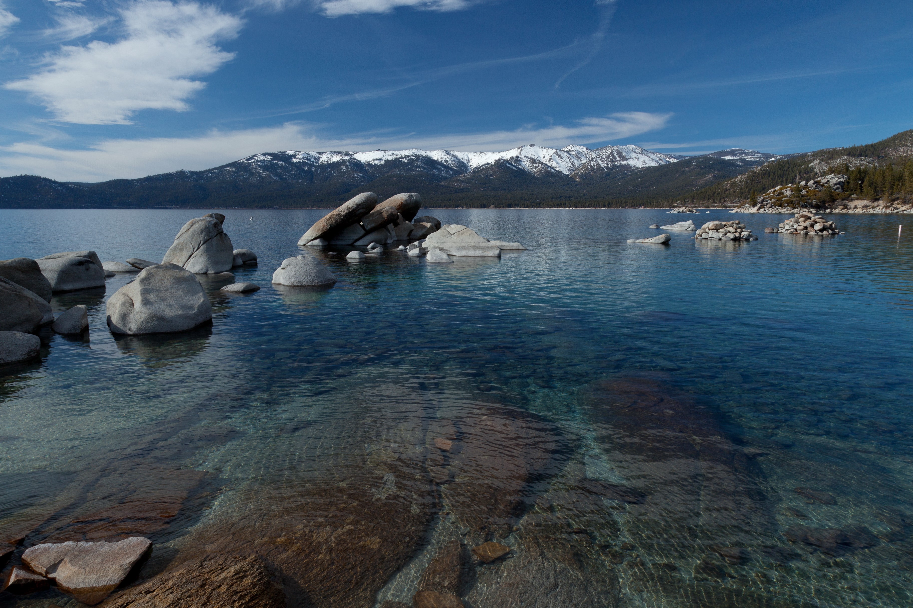 Lake Tahoe, Nevada, USA with Snow-Capped Mountains HD Wallpaper