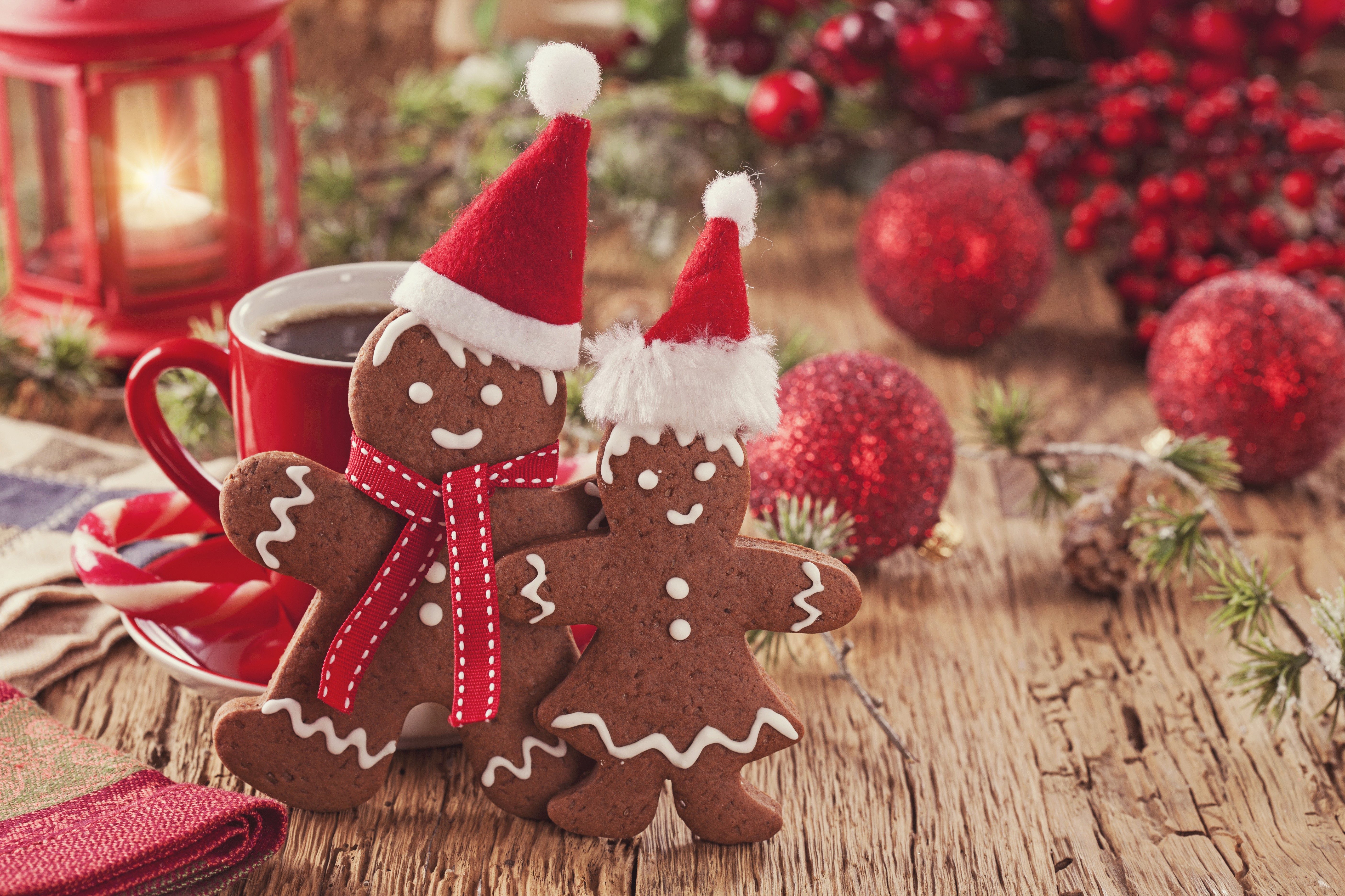 Christmas gingerbread cookies with coffee and decorations HD Wallpaper