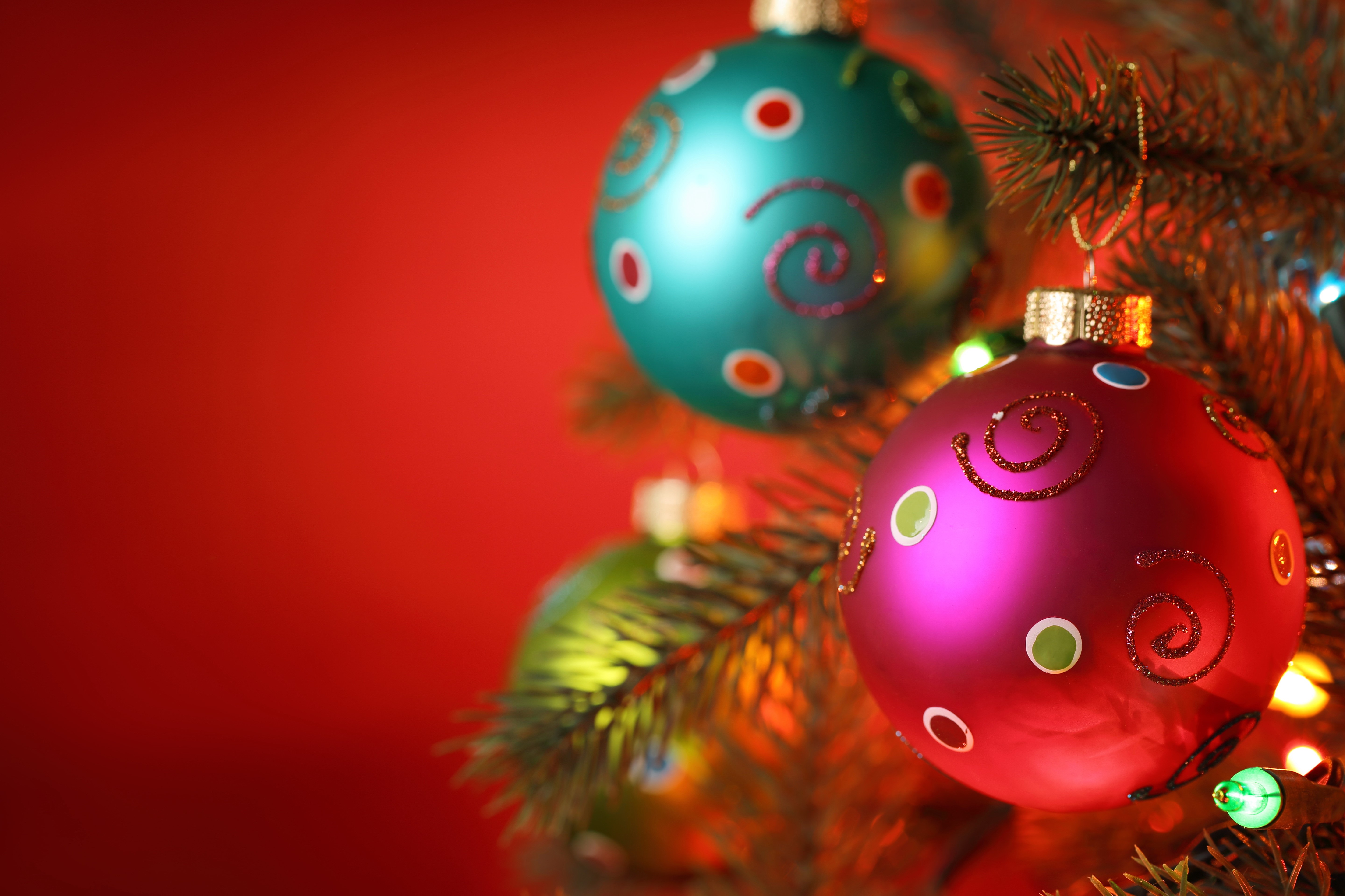 Christmas Ornaments on a Tree HD Wallpaper